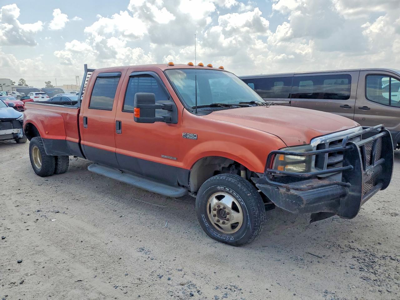 2000 Ford F350 Super Duty Orange vin: 1FTWW33FXYEA10480