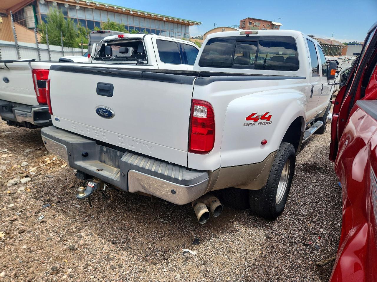 2008 Ford F350 Super Duty White vin: 1FTWW33R58ED24340
