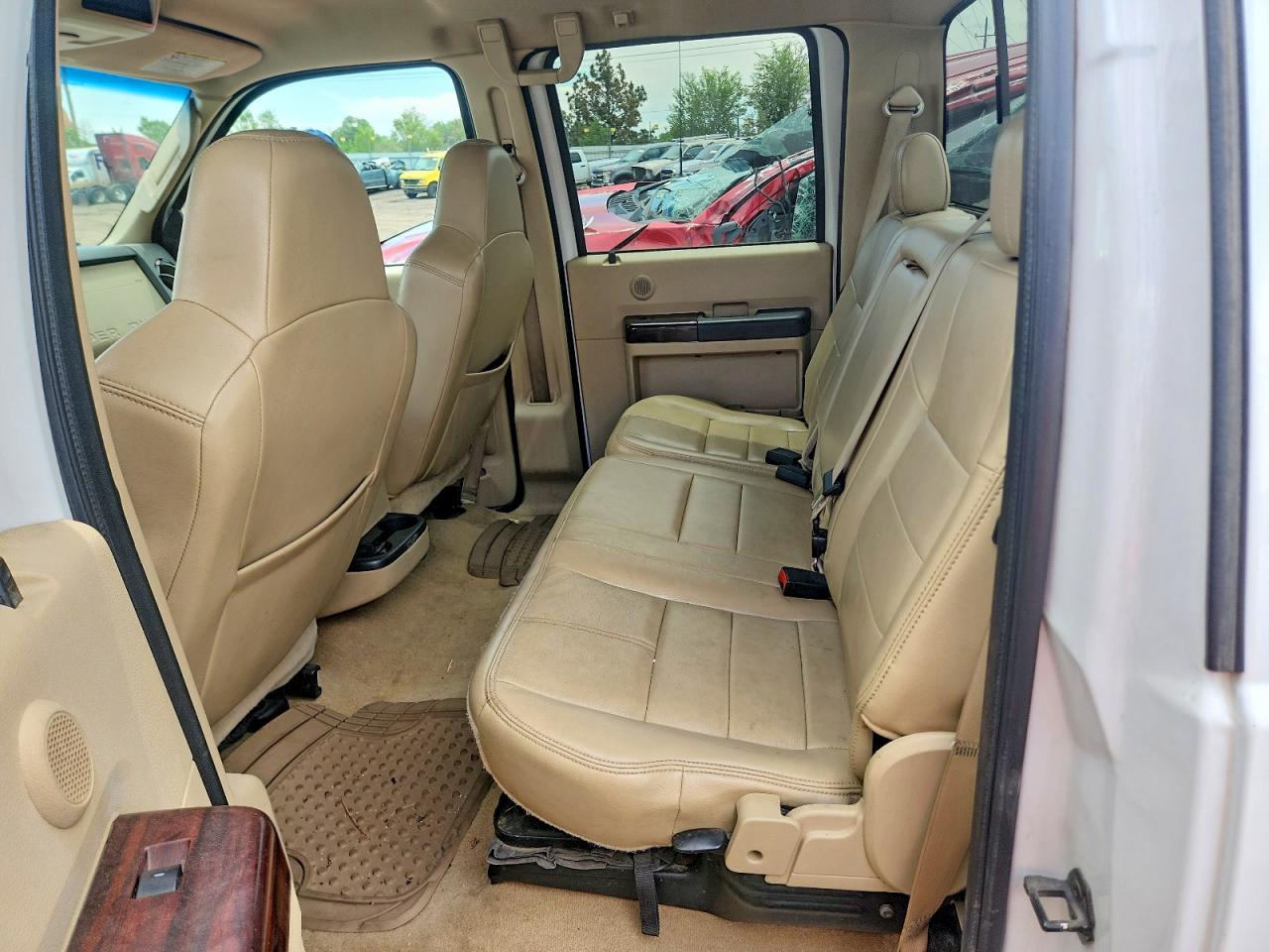 2008 Ford F350 Super Duty White vin: 1FTWW33R58ED24340