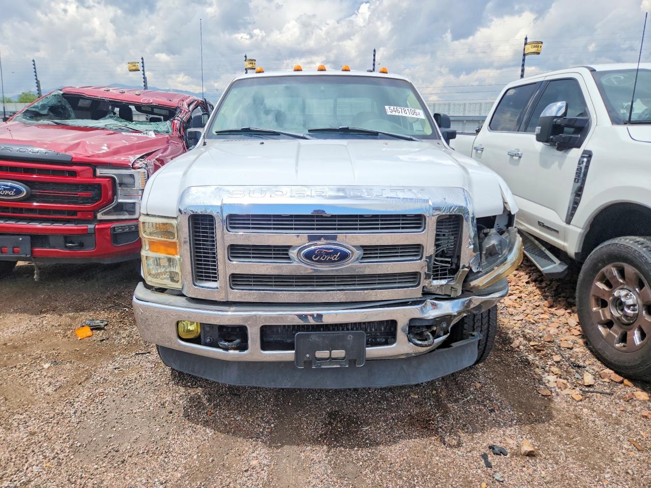 2008 Ford F350 Super Duty White vin: 1FTWW33R58ED24340