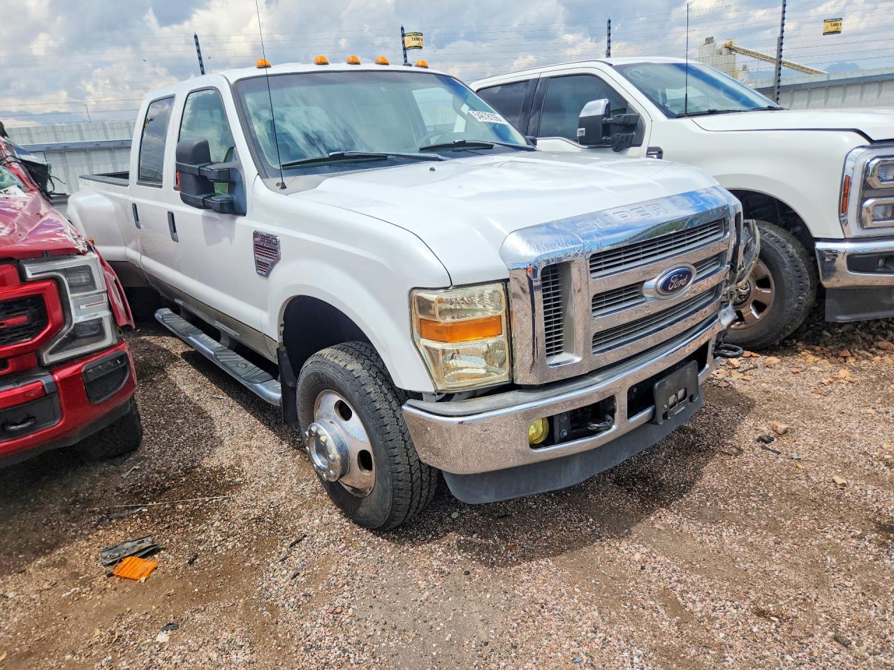 2008 Ford F350 Super Duty White vin: 1FTWW33R58ED24340