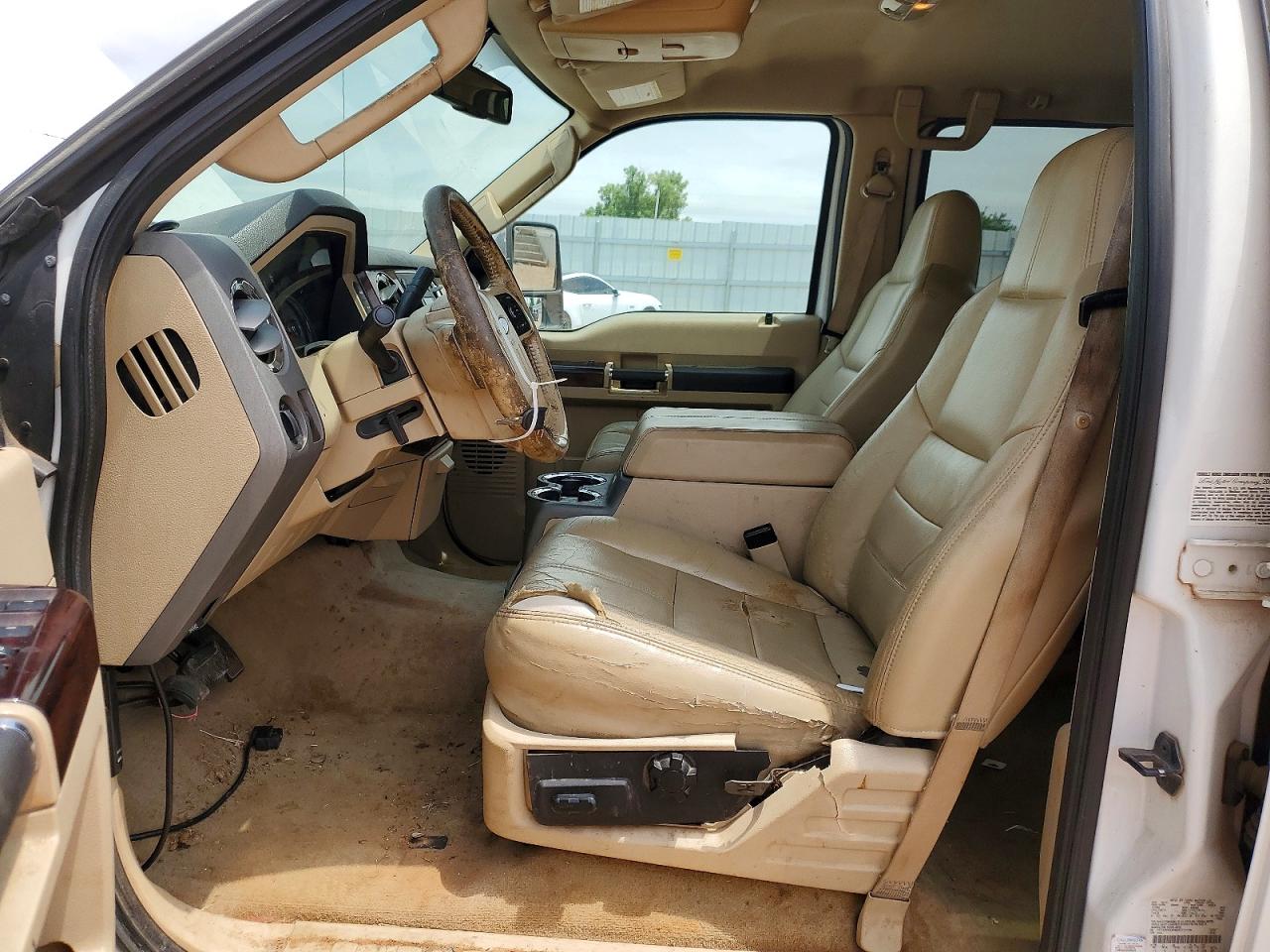 2008 Ford F350 Super Duty White vin: 1FTWW33R88EC17136