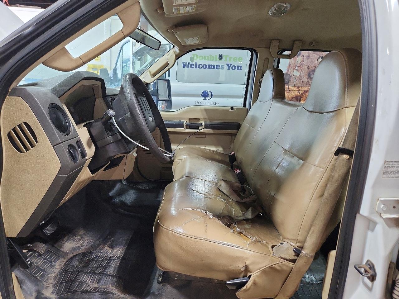 2010 Ford F350 Super Duty White vin: 1FTWW3A51AEA89473