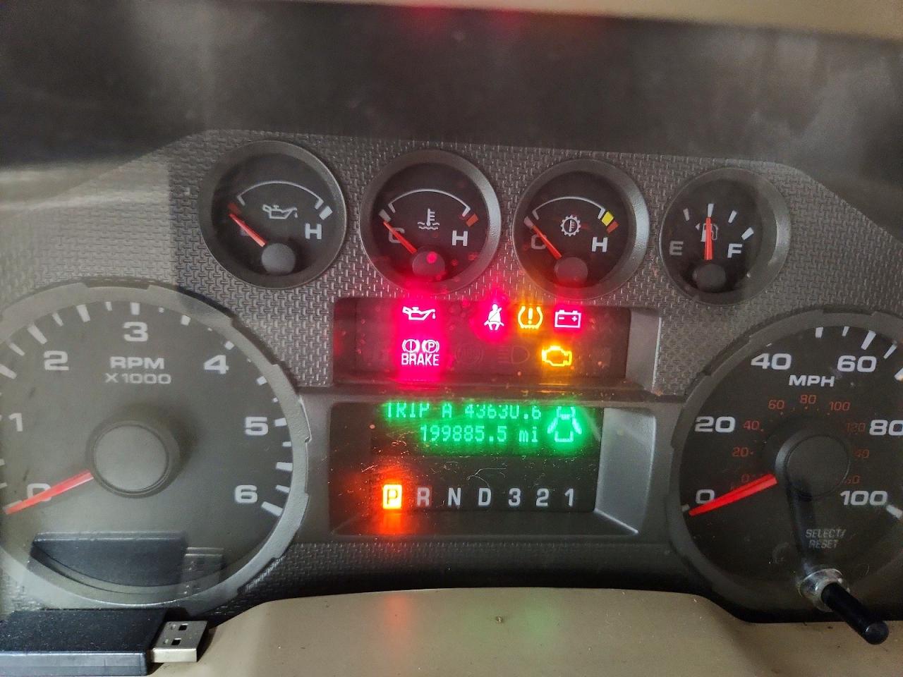 2010 Ford F350 Super Duty White vin: 1FTWW3A51AEA89473