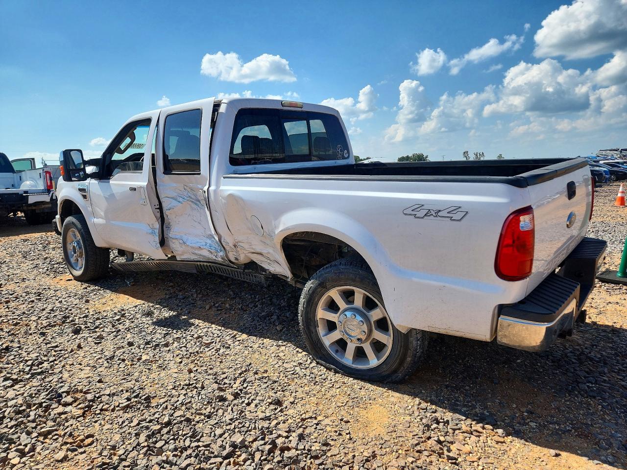 2010 Ford F350 Super Duty White vin: 1FTWW3BR5AEA35658