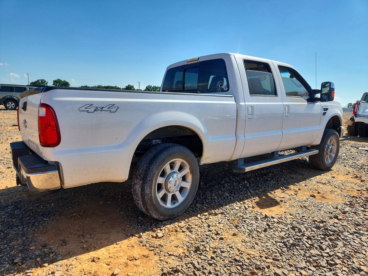 2010 Ford F350 Super Duty White vin: 1FTWW3BR5AEA35658