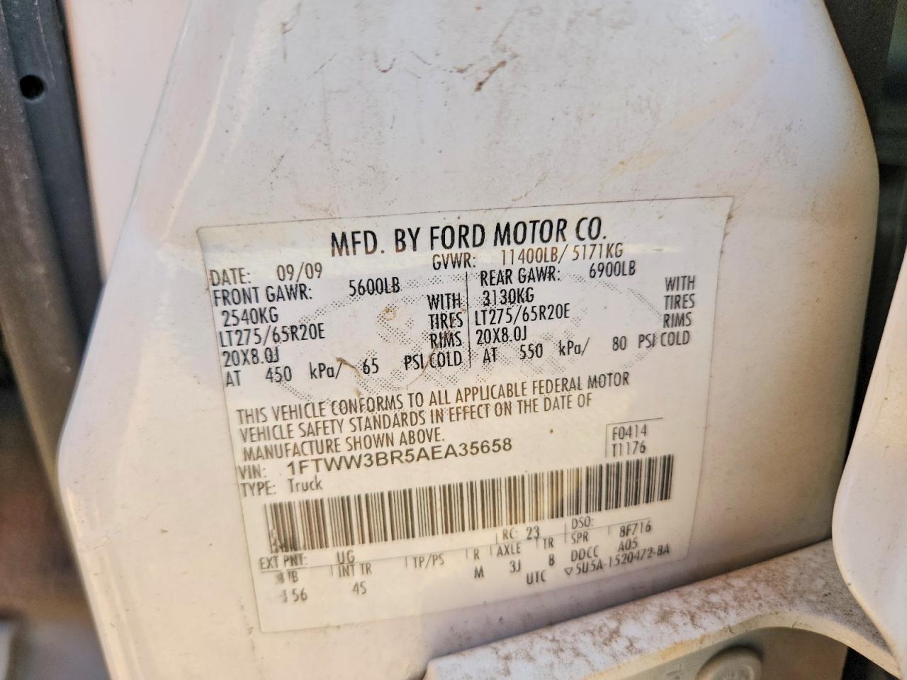 2010 Ford F350 Super Duty White vin: 1FTWW3BR5AEA35658