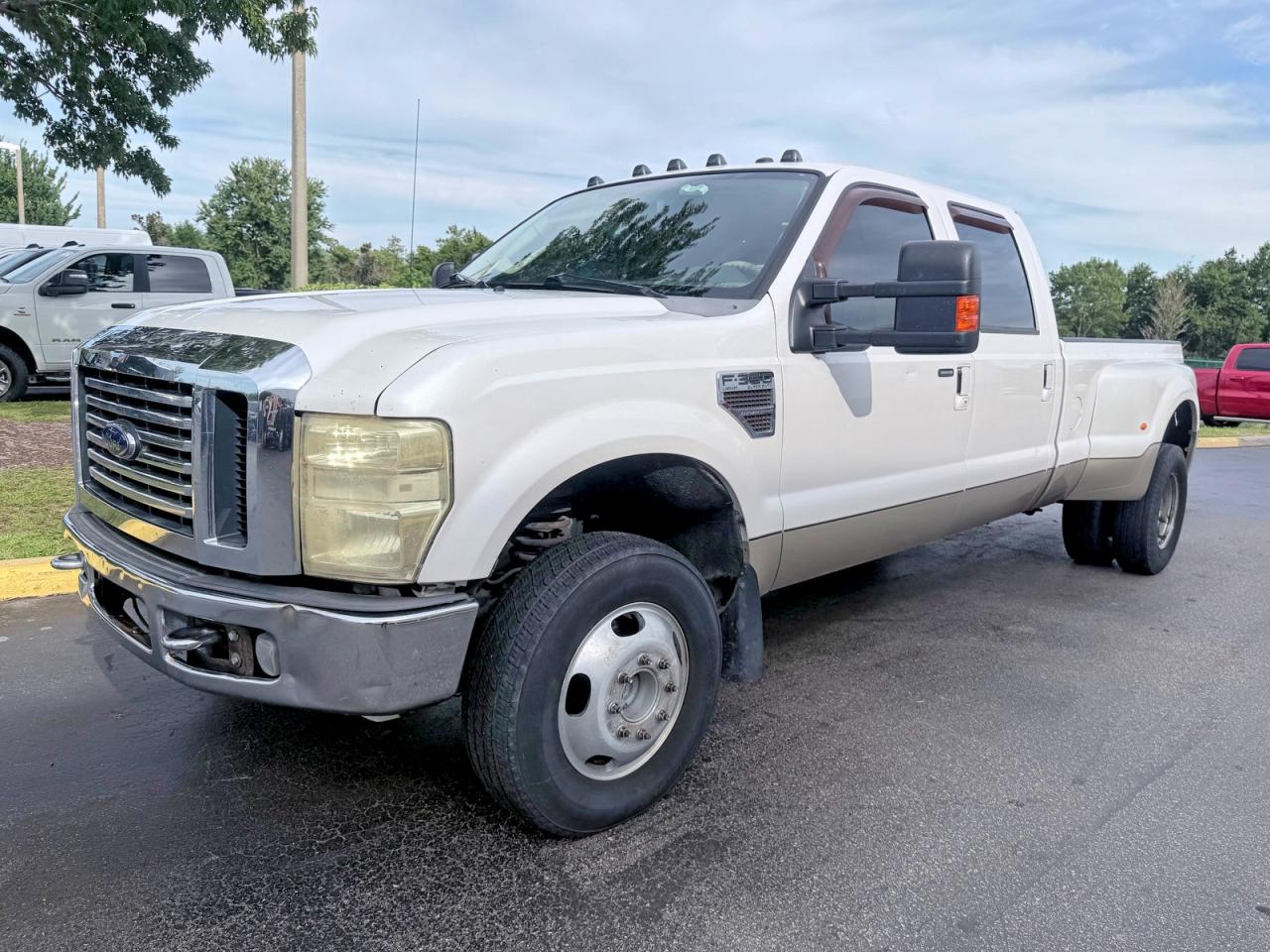 2010 Ford F350 Super Duty White vin: 1FTWW3DR5AEA50593