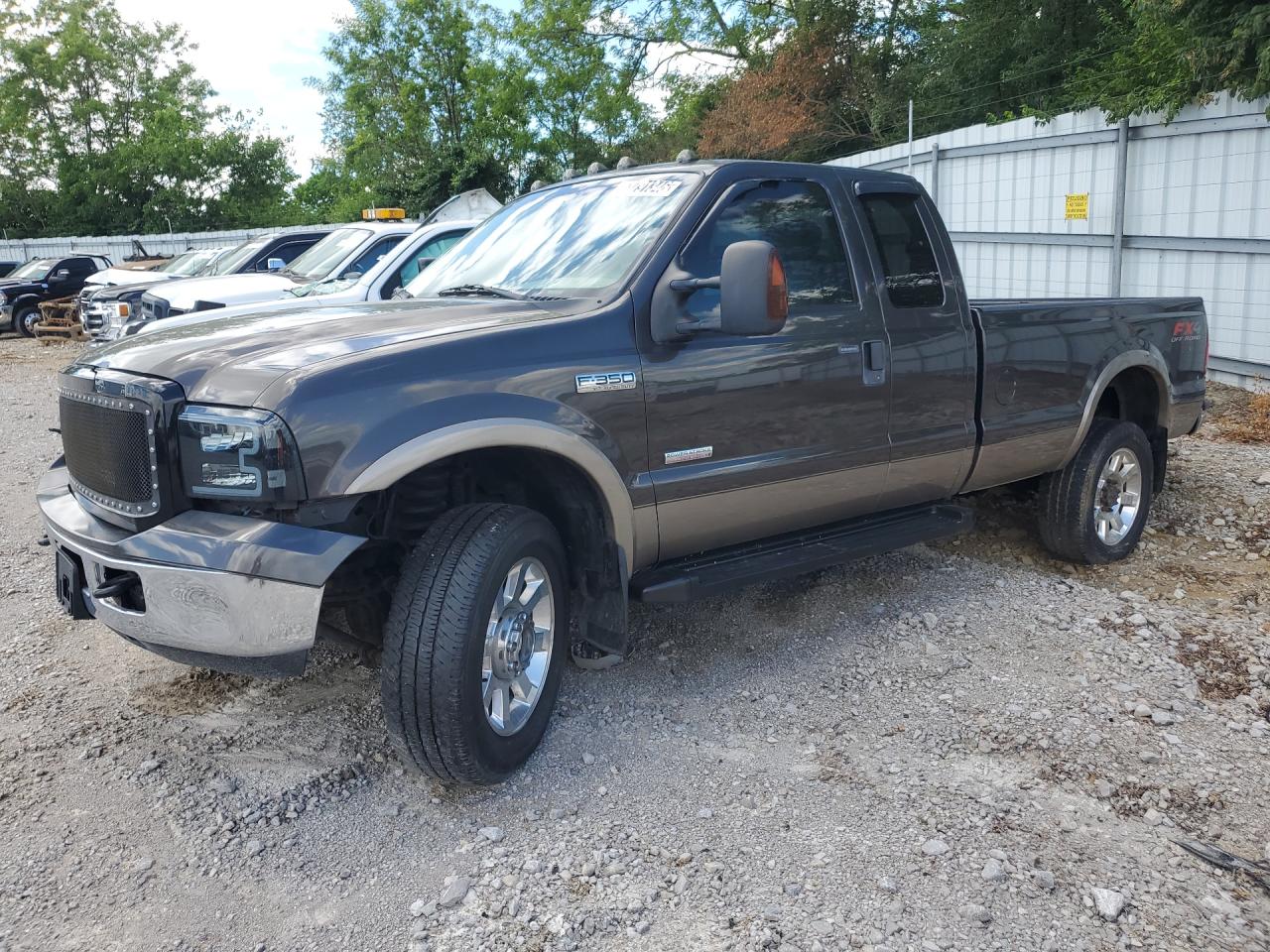2006 Ford F350 Srw Super Duty Gray vin: 1FTWX31P16EA87907 Damage: Left Rear Door, Multiple Scratches Heavy, 2
