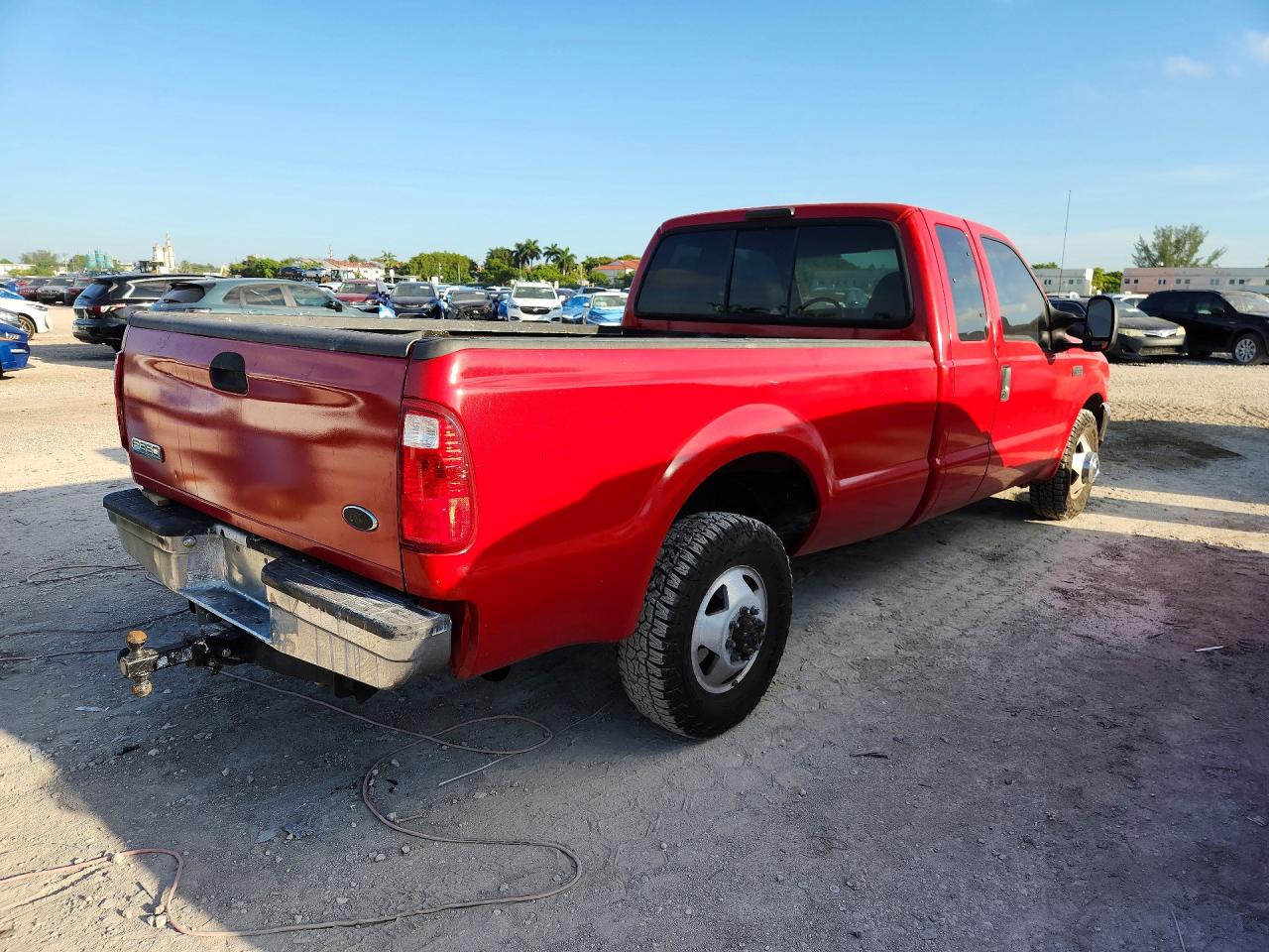 1999 Ford F350 Super Duty Красный vin: 1FTWX32F3XEA24203