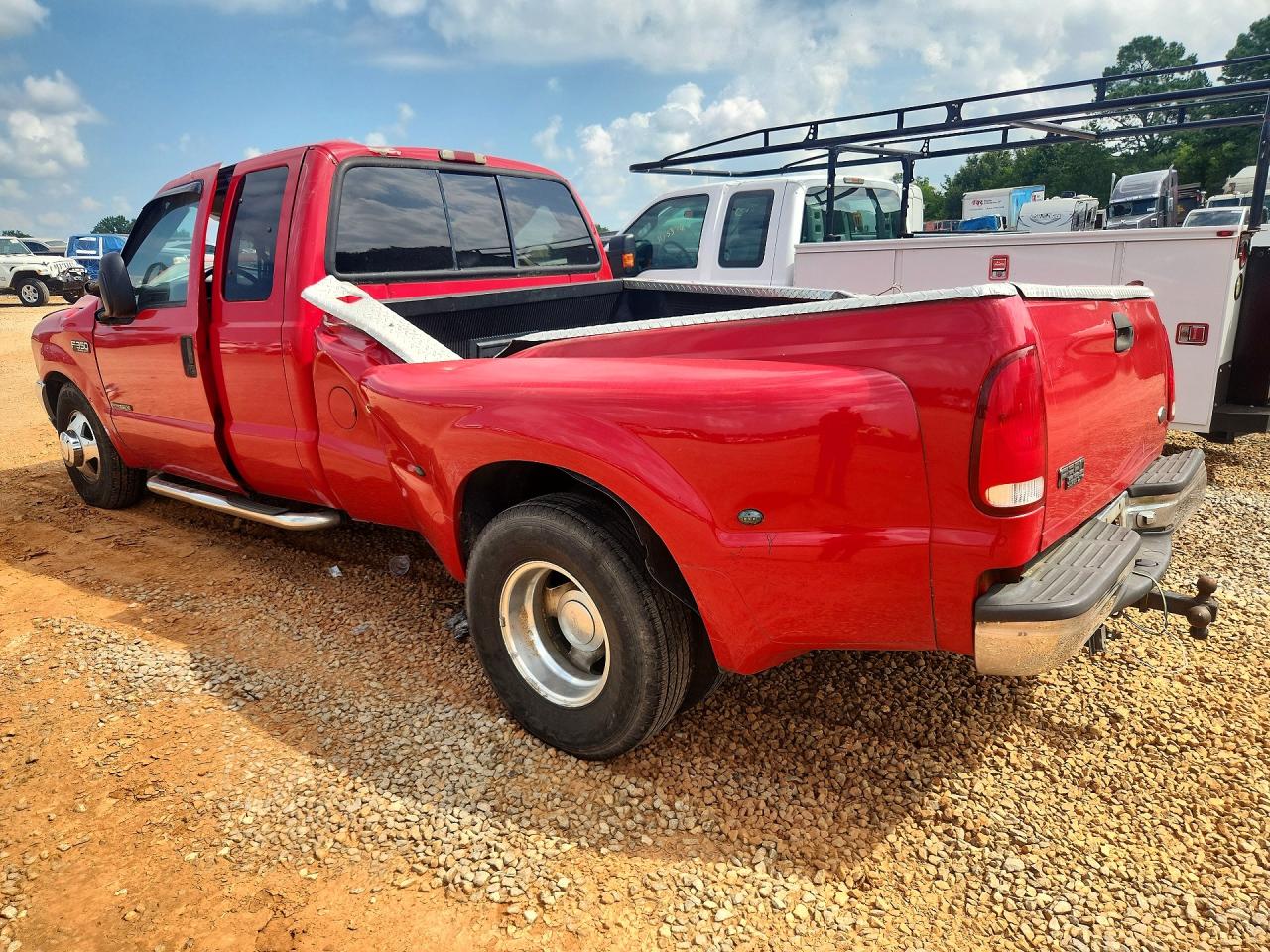 2000 Ford F350 Super Duty Red vin: 1FTWX32F4YED36029