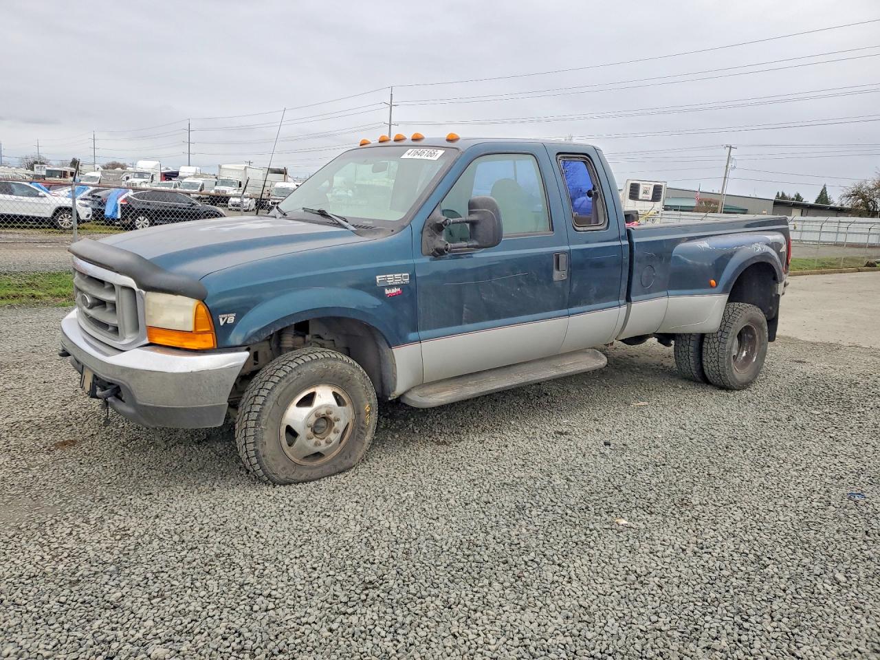 1999 Ford F350 Super Duty Blue vin: 1FTWX33F2XEB99525