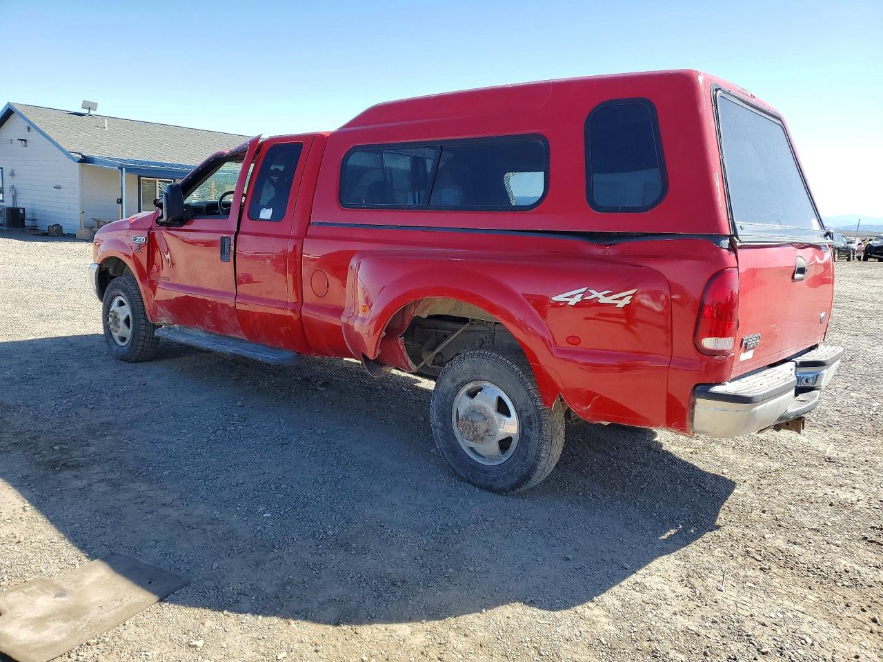 2000 Ford F350 Super Duty Red vin: 1FTWX33F7YEE53635