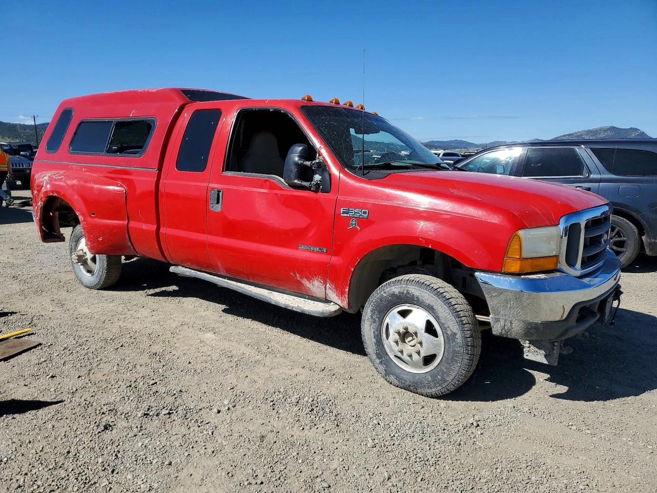 2000 Ford F350 Super Duty Red vin: 1FTWX33F7YEE53635