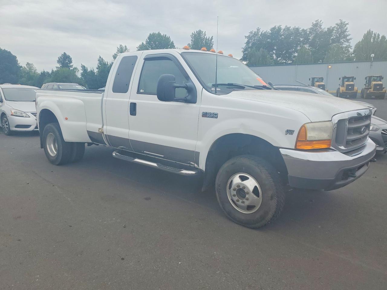 2000 Ford F350 Super Duty White vin: 1FTWX33S8YED76352