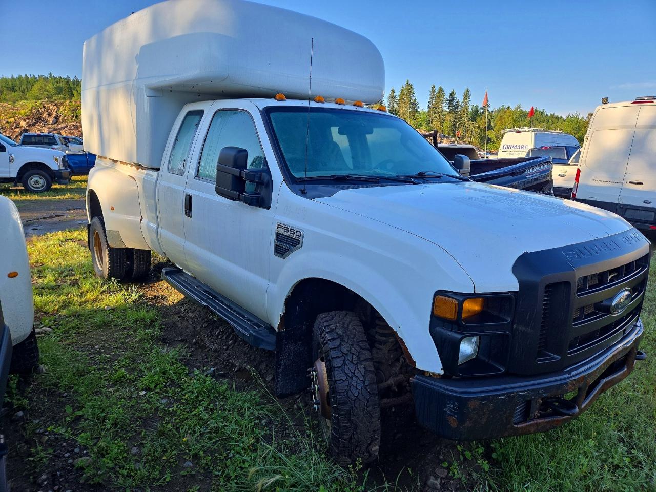 2009 Ford F350 Super Duty White vin: 1FTWX33Y09EA24968