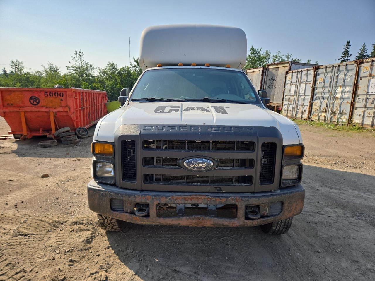 2009 Ford F350 Super Duty White vin: 1FTWX33Y09EA24968 Damage: Left Head Lamp, Faded, Repair Required
