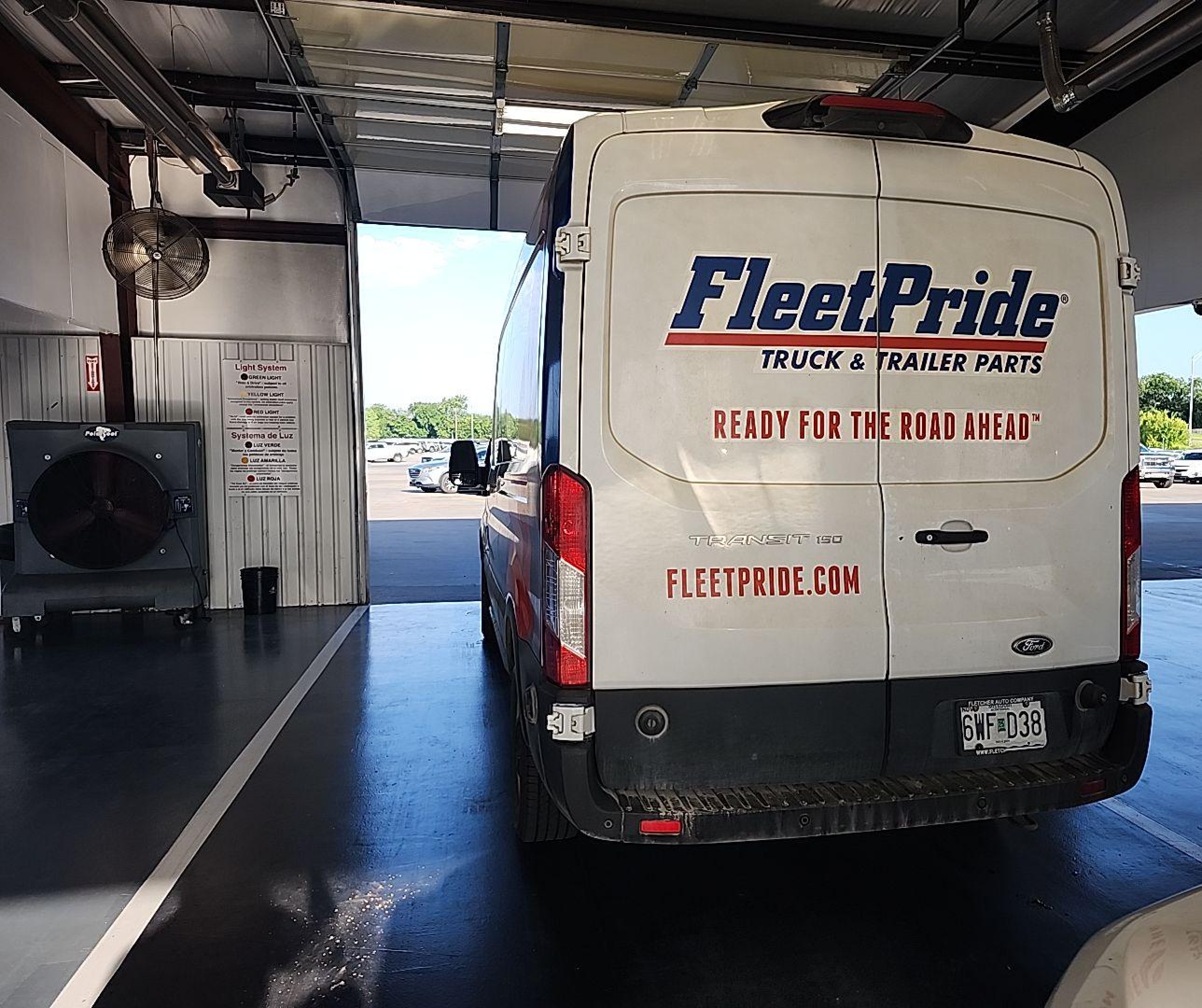 2020 Ford Transit-150 vin: 1FTYE1C80LKA46318