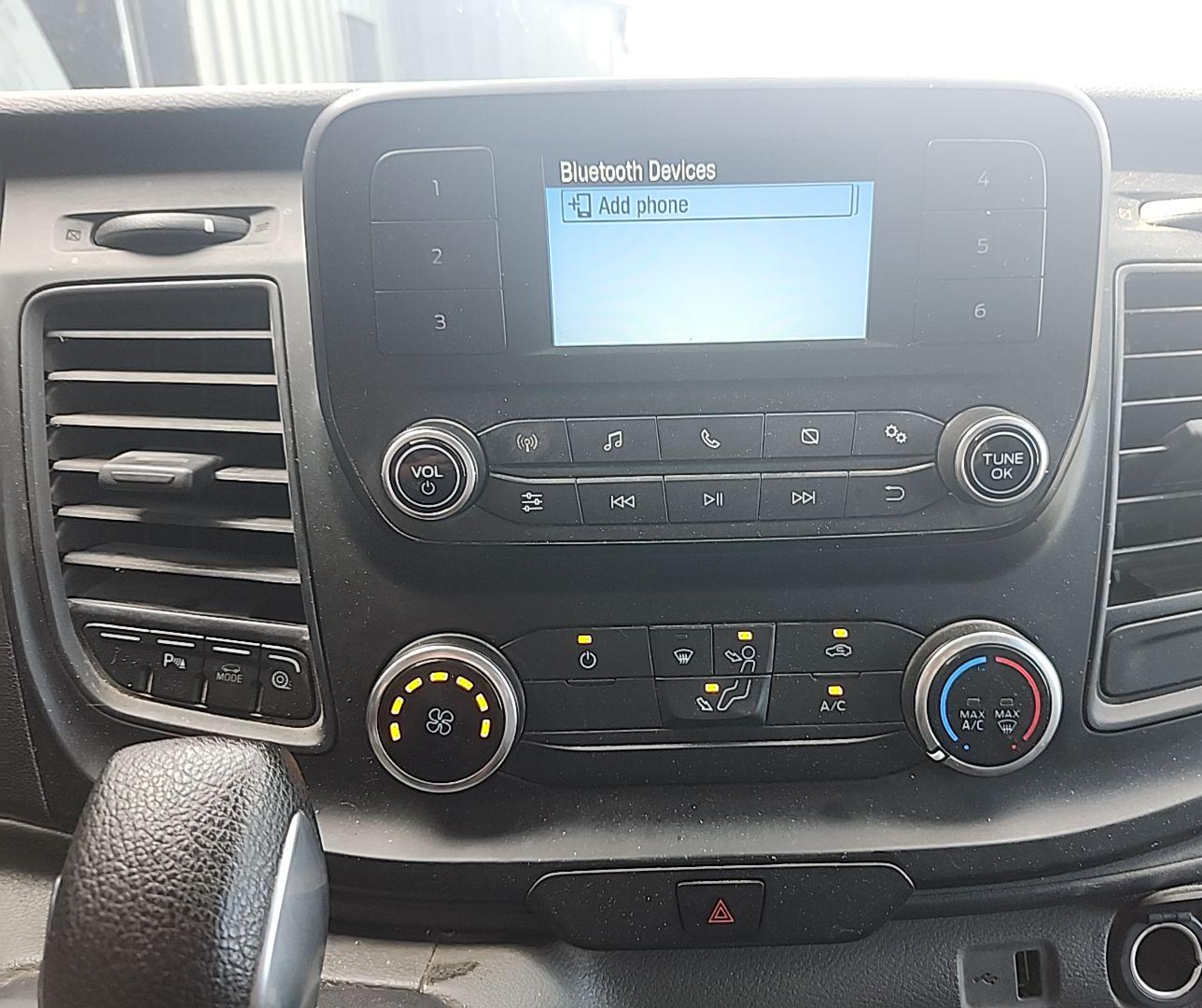 2020 Ford Transit-150 vin: 1FTYE1C80LKA46318