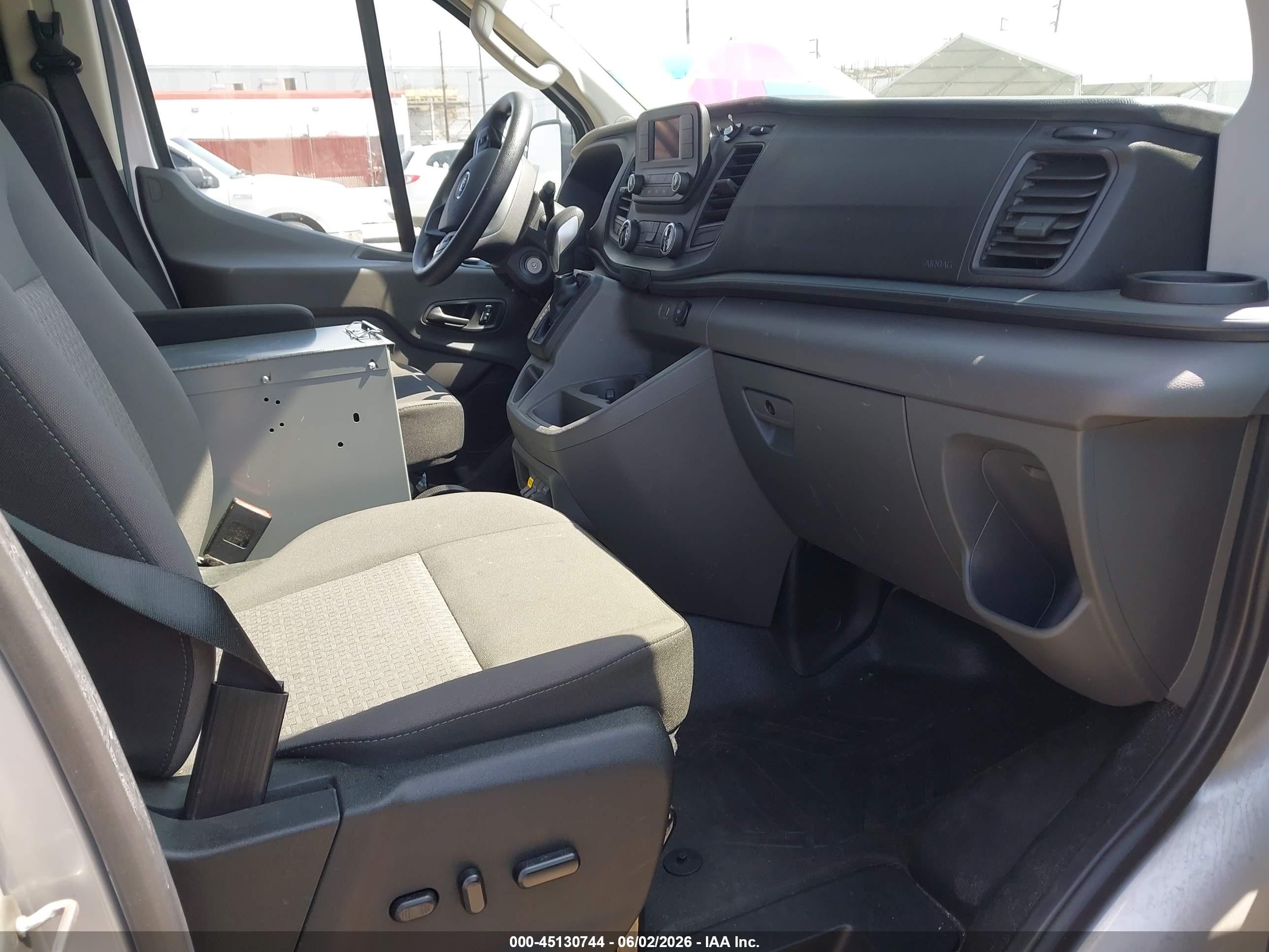 2023 Ford Transit-150   Silver vin: 1FTYE1Y87PKB93721