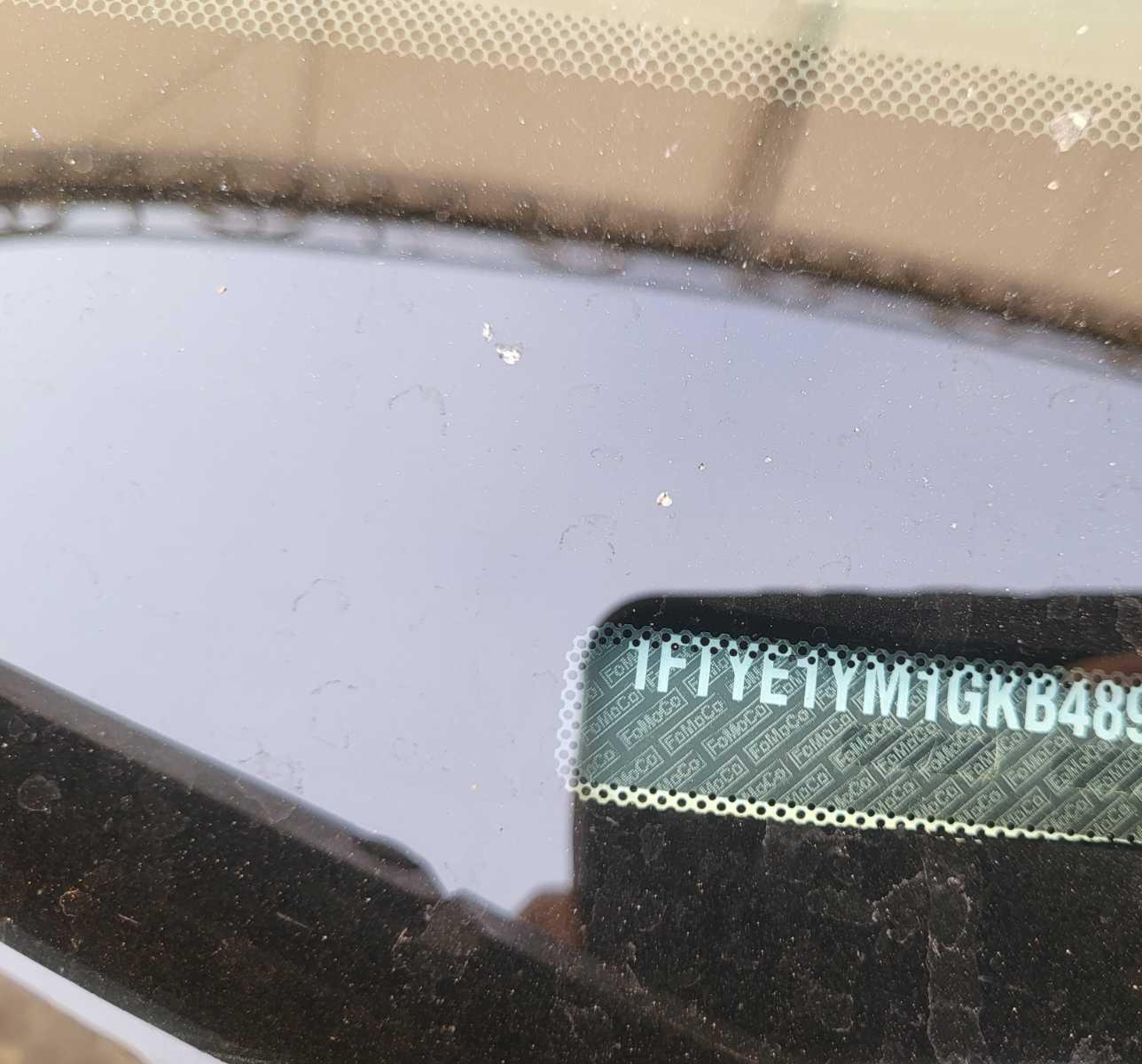1FTYE1YM1GKB48951