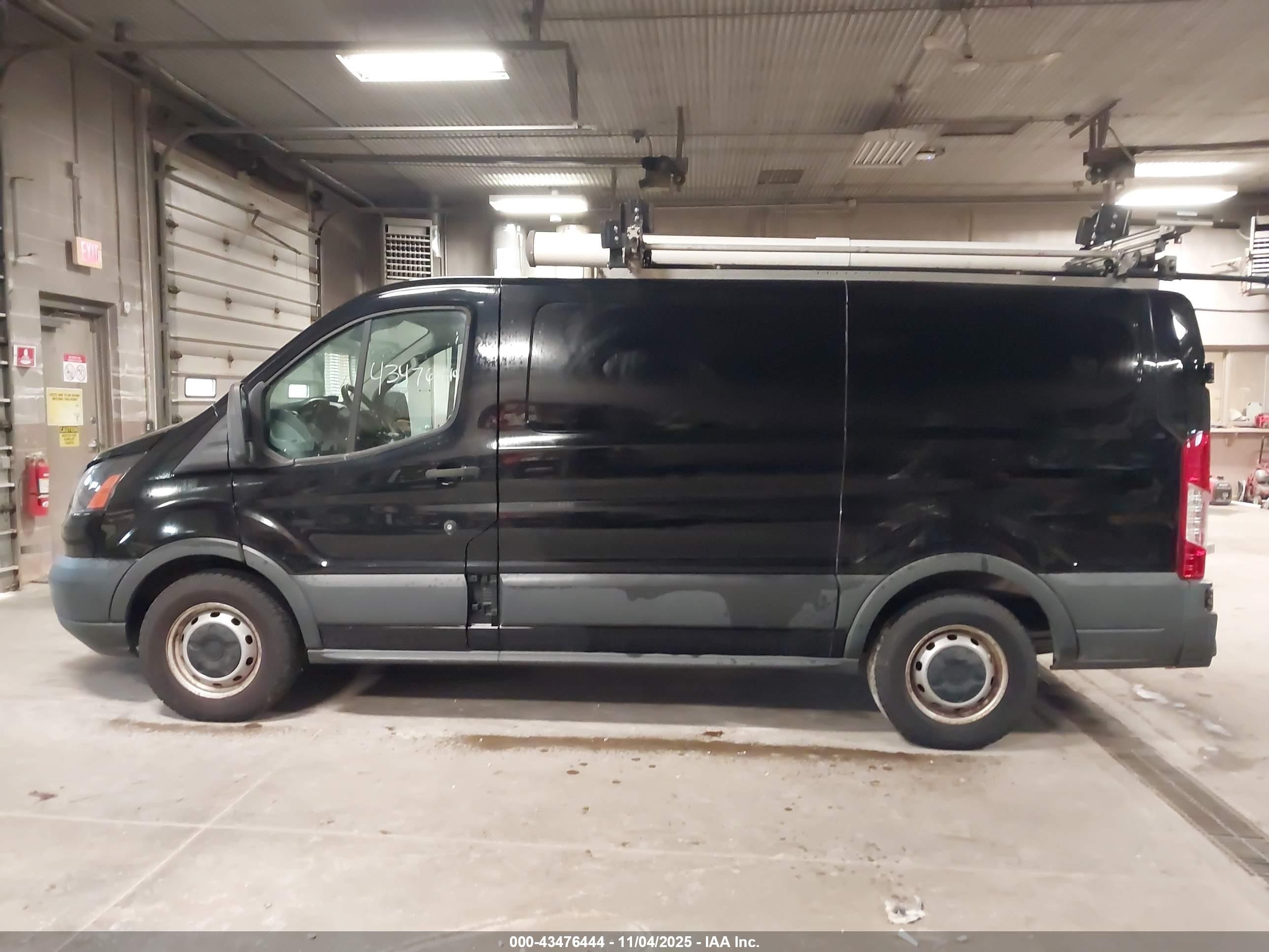 2018 Ford Transit-150   Black vin: 1FTYE1YM1JKA11533