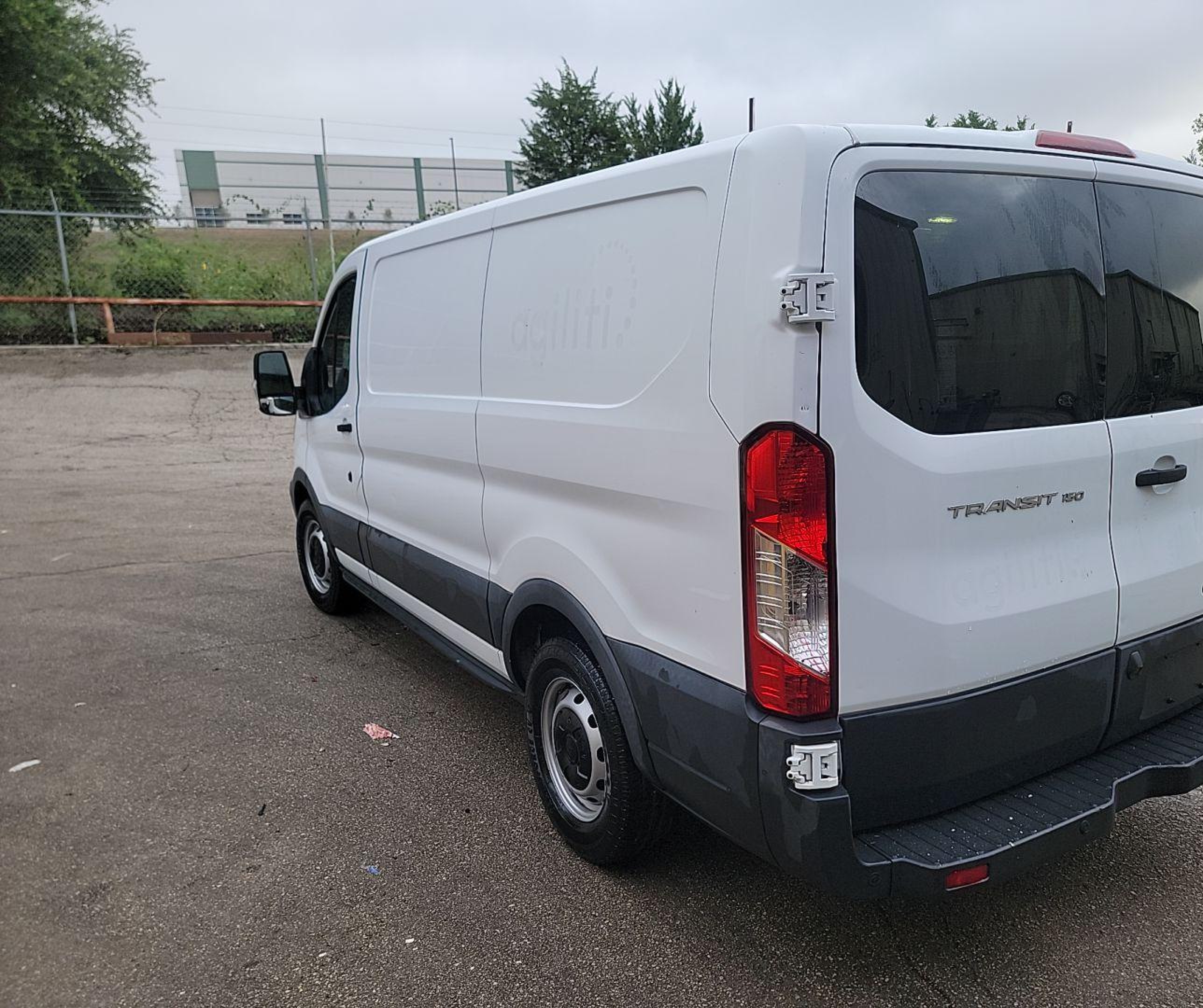 2017 Ford Transit-150   vin: 1FTYE1YM3HKB32719