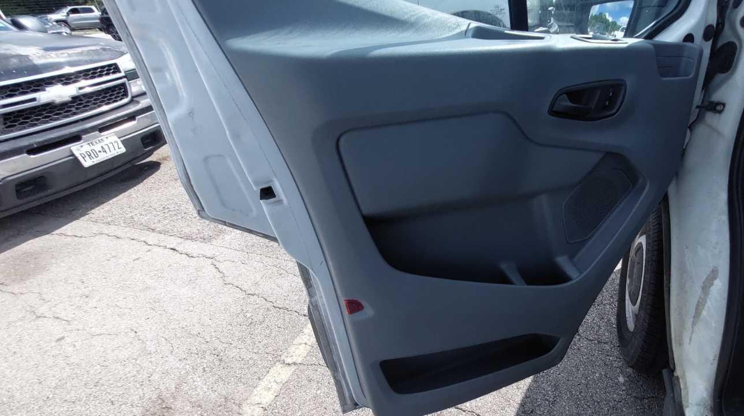 2017 Ford Transit-150   vin: 1FTYE1YM3HKB32719
