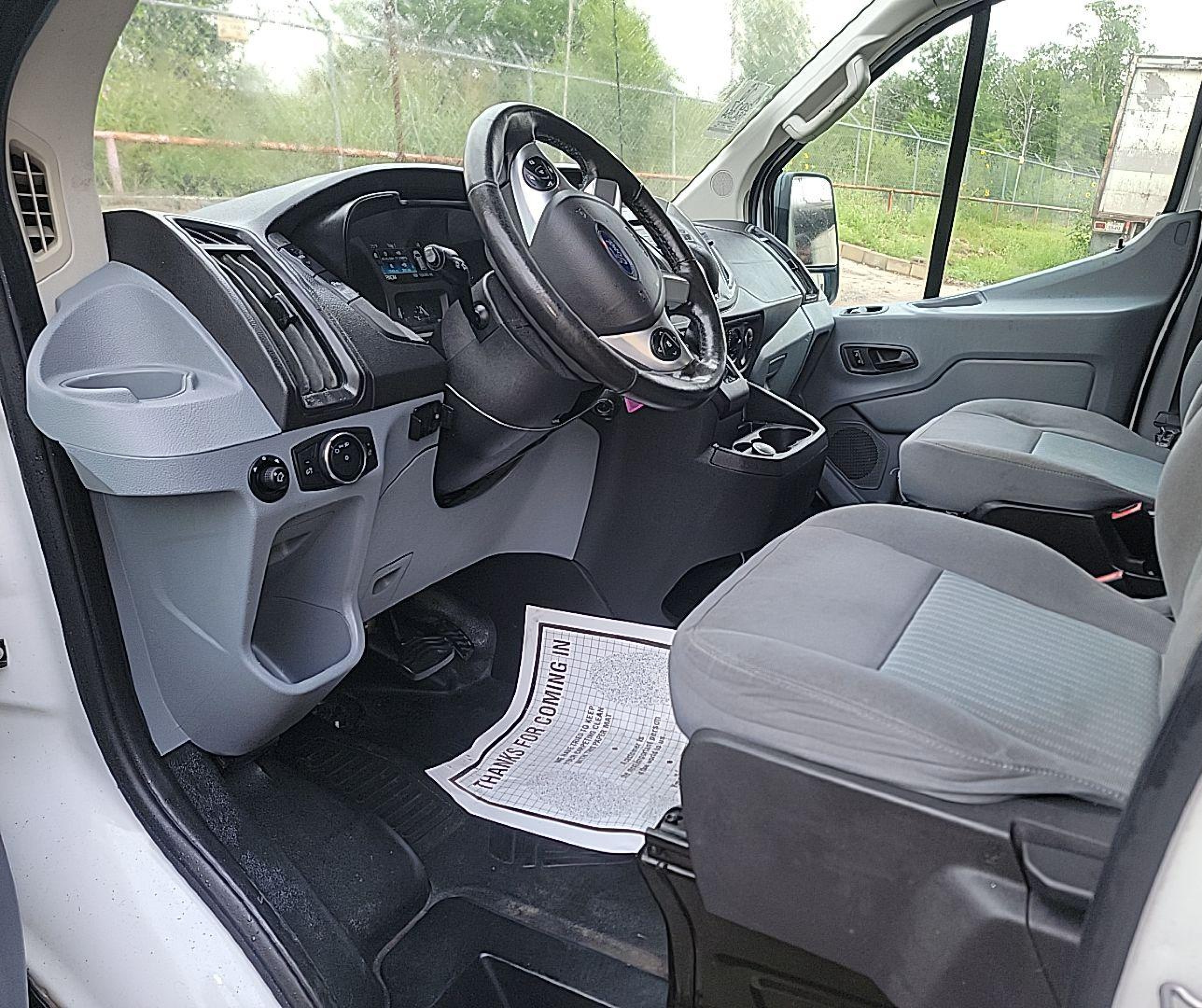 2017 Ford Transit-150   vin: 1FTYE1YM3HKB32719