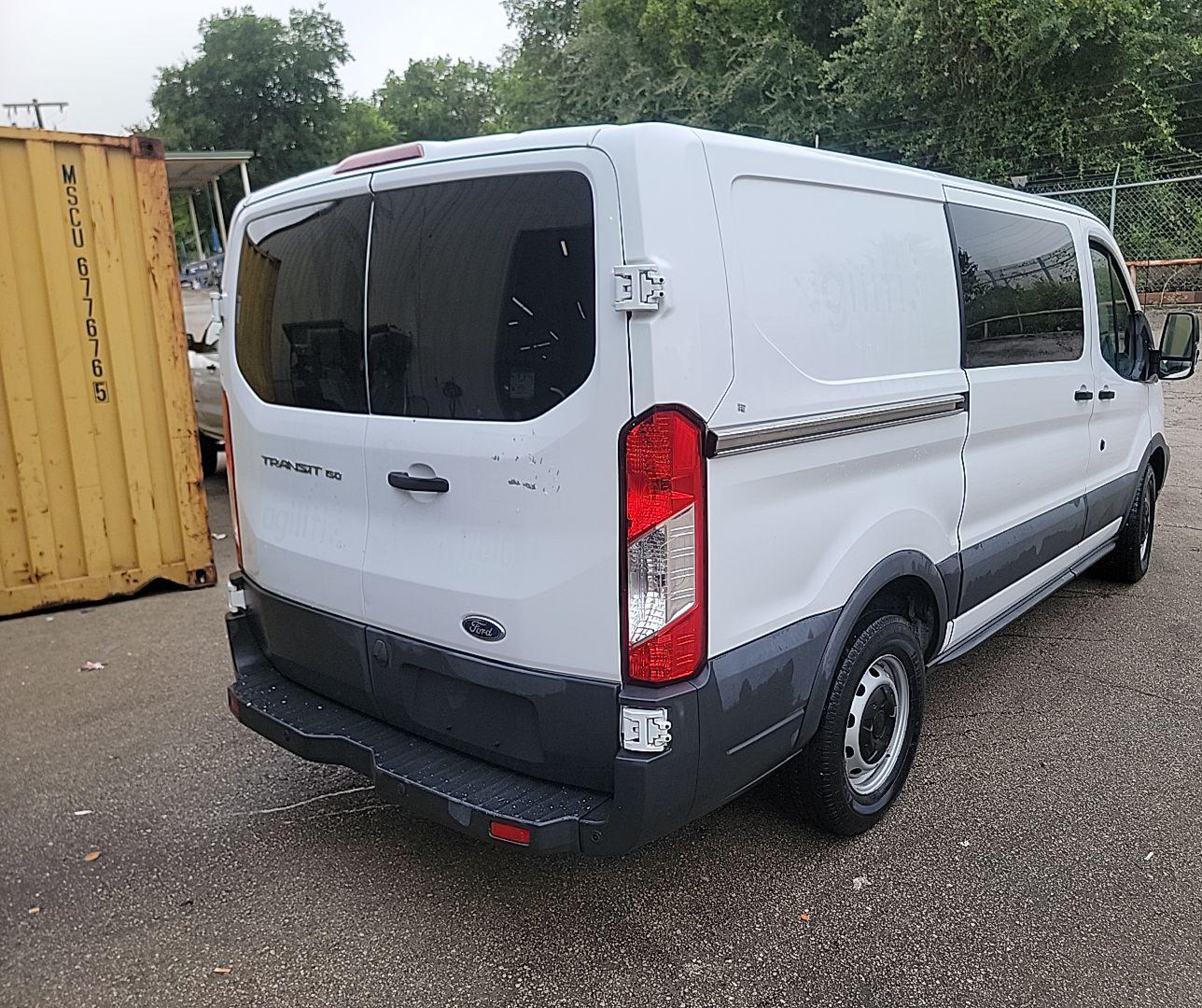2017 Ford Transit-150   vin: 1FTYE1YM3HKB32719