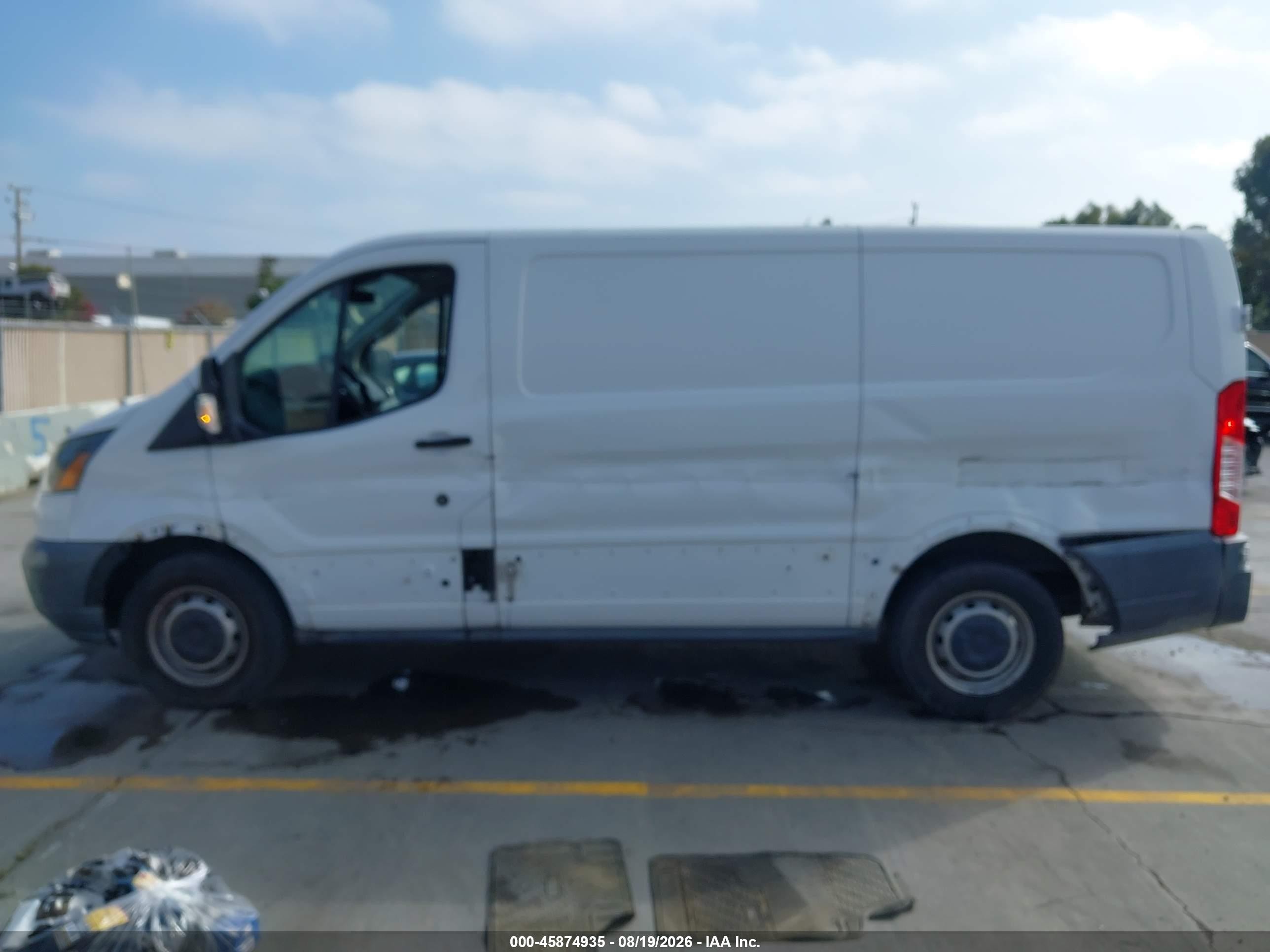 2016 Ford Transit-150 White vin: 1FTYE1ZM4GKA81048