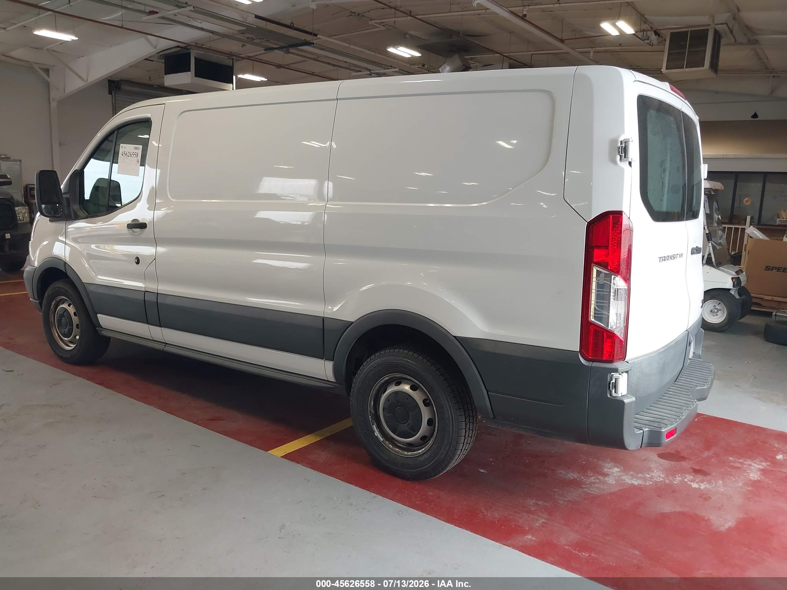 2018 Ford Transit-150   White vin: 1FTYE1ZM7JKB42447
