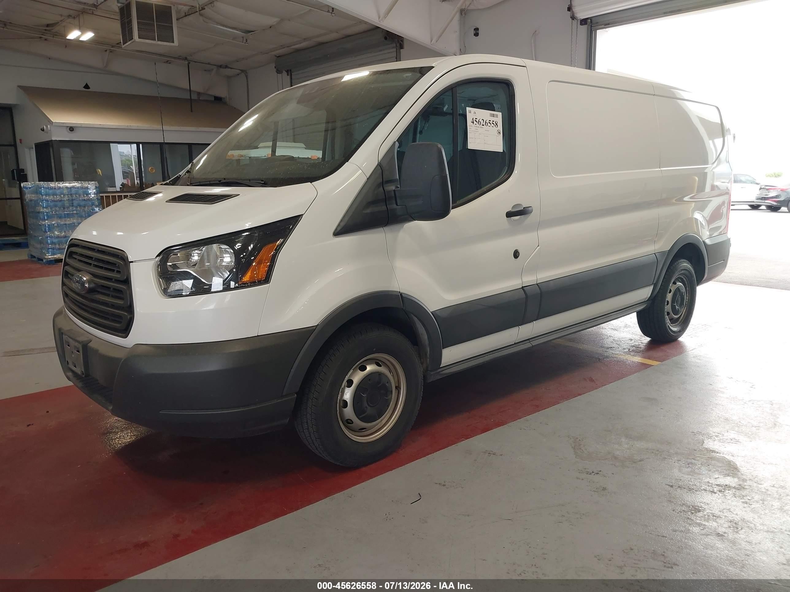 2018 Ford Transit-150   White vin: 1FTYE1ZM7JKB42447