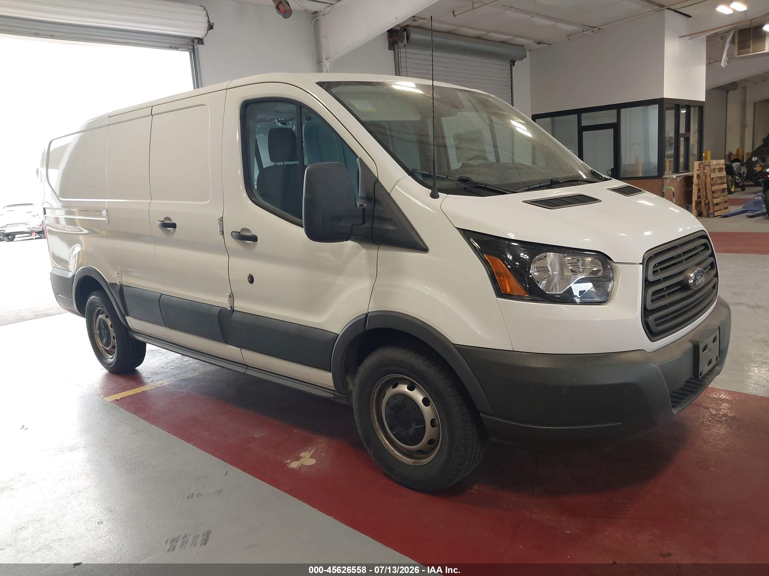 2018 Ford Transit-150   White vin: 1FTYE1ZM7JKB42447