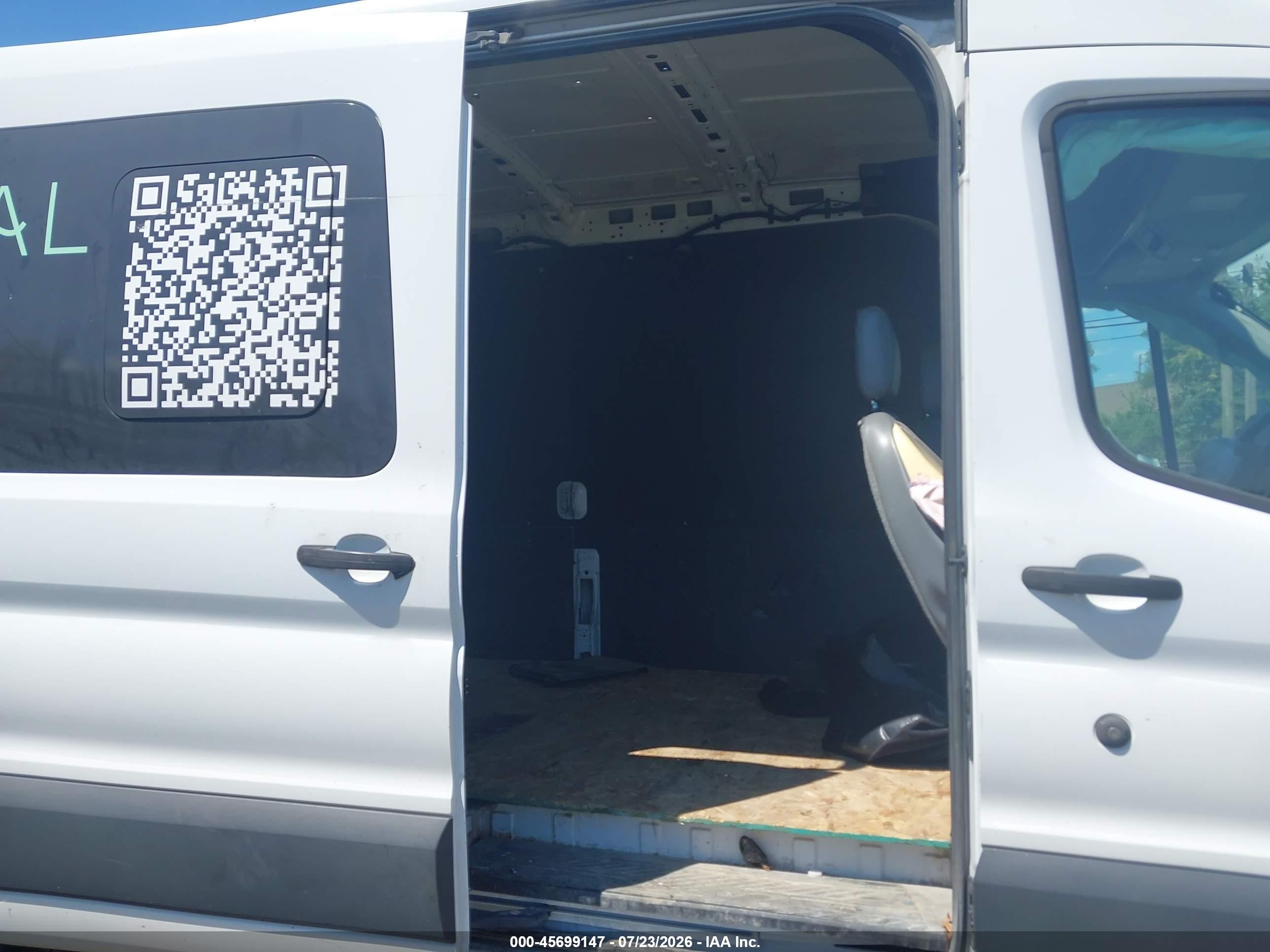 2015 Ford Transit-150   White vin: 1FTYE2CM2FKA49003