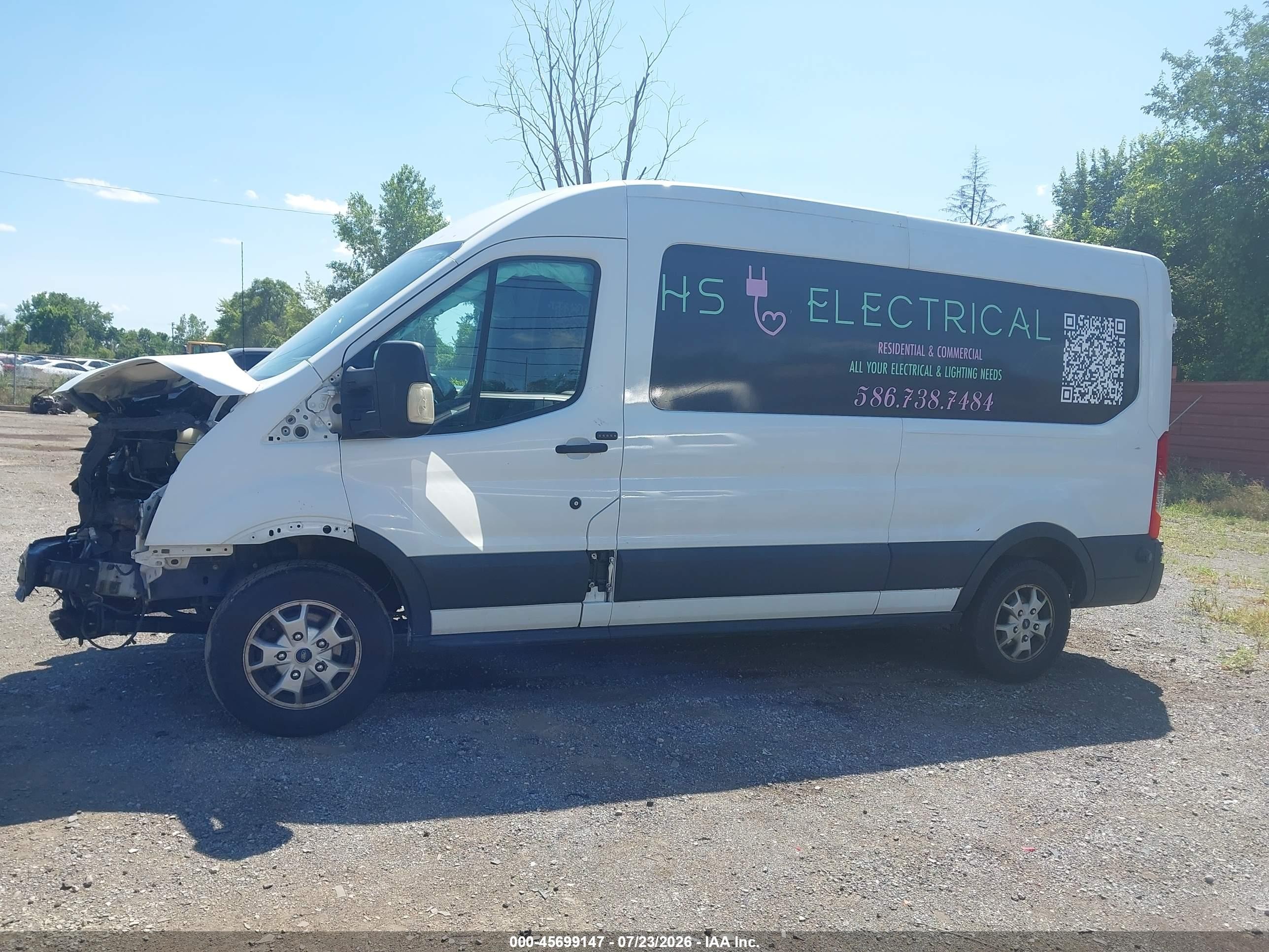 2015 Ford Transit-150   White vin: 1FTYE2CM2FKA49003