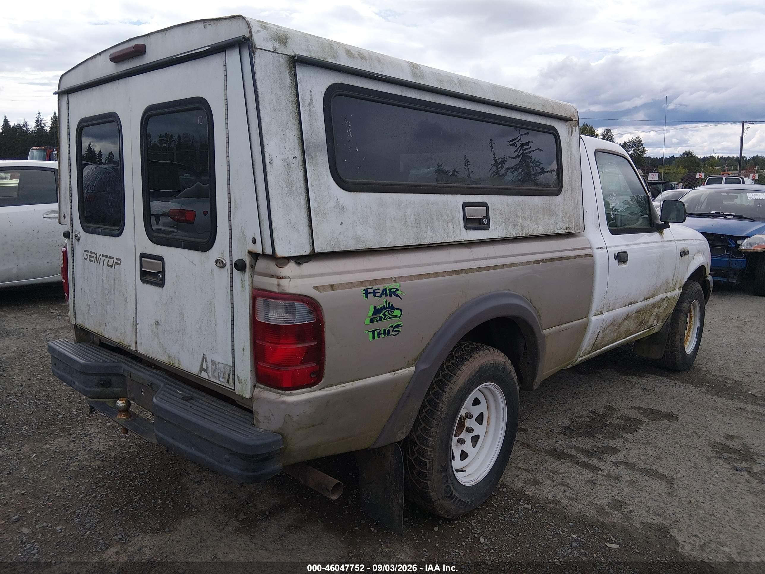 2001 Ford Ranger Xl/xlt White vin: 1FTYR10C01TA03893