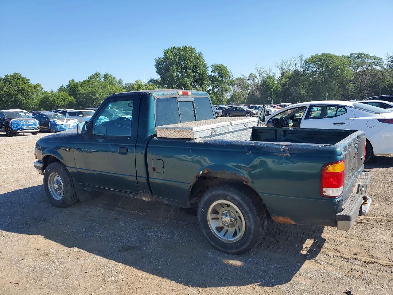 1998 Ford Ranger Green vin: 1FTYR10C0WPB37349