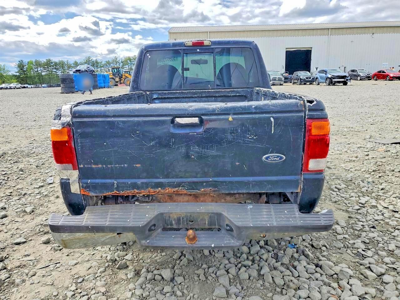 1998 Ford Ranger Black vin: 1FTYR10C0WTA53460