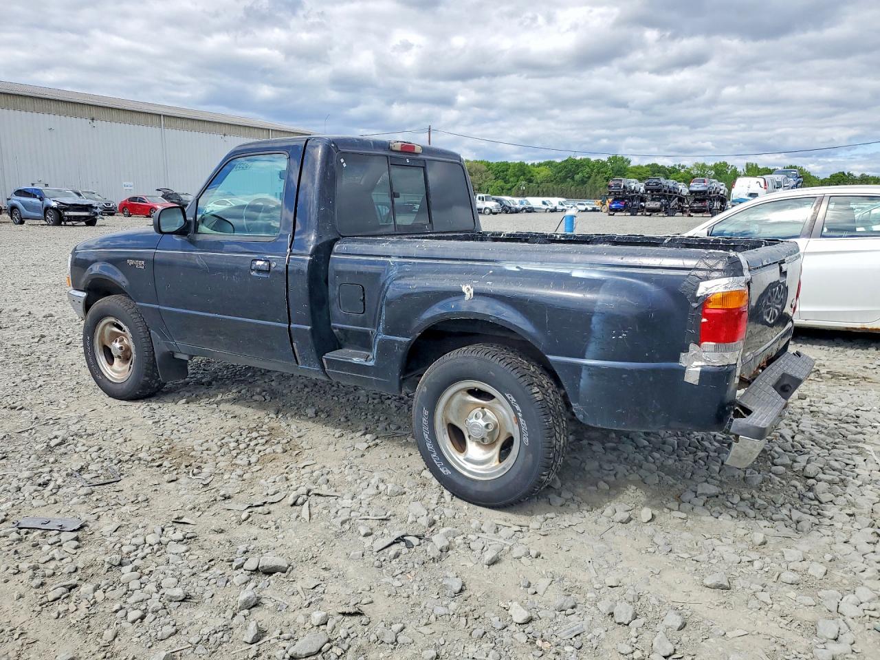 1998 Ford Ranger Black vin: 1FTYR10C0WTA53460