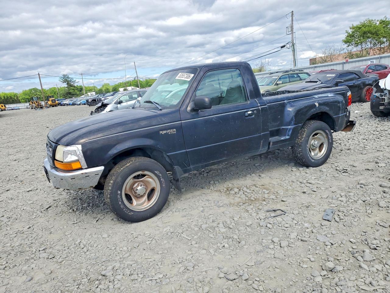 1998 Ford Ranger Black vin: 1FTYR10C0WTA53460