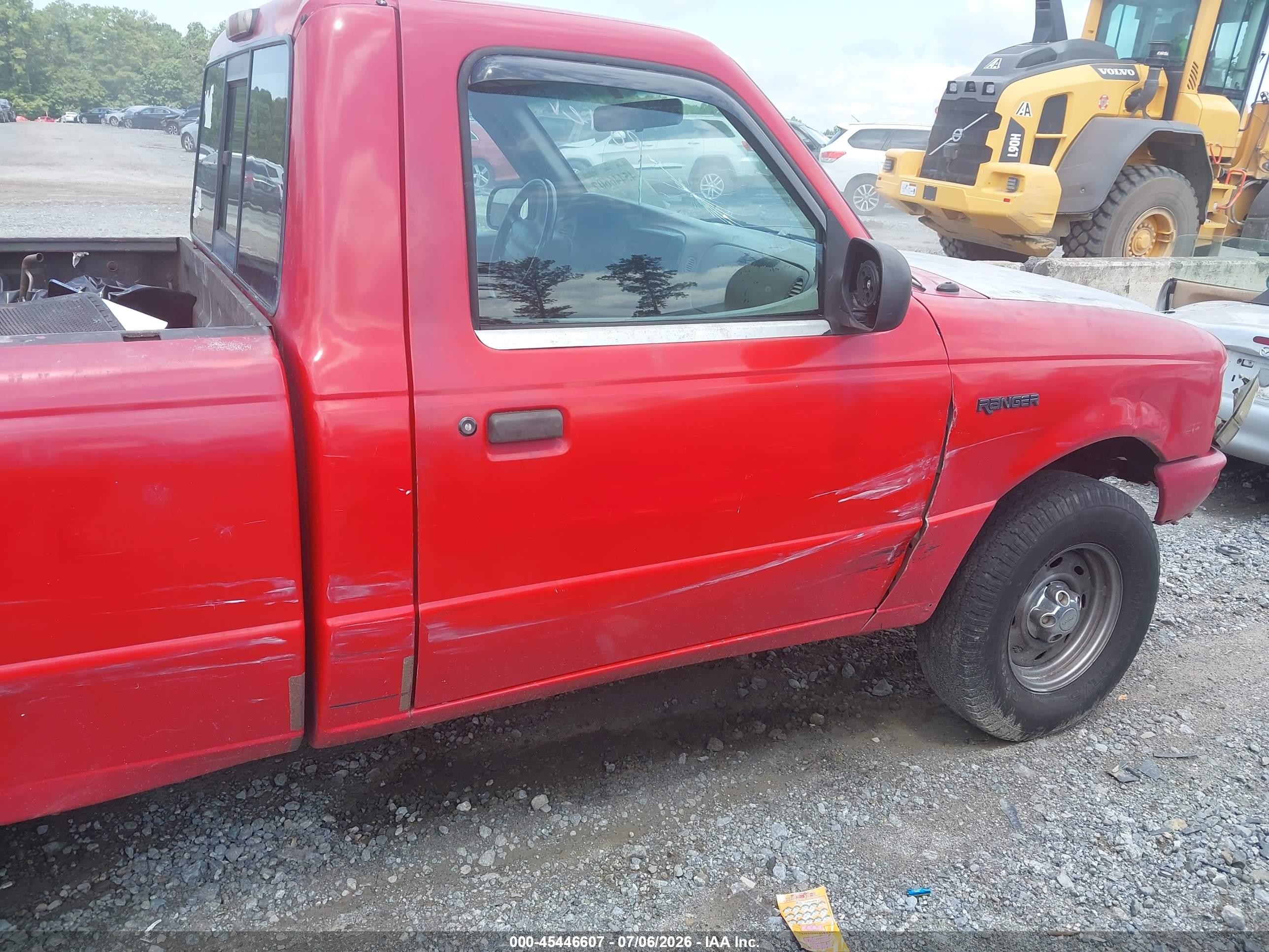1999 Ford Ranger Xl/xlt Красный vin: 1FTYR10C0XPC04579