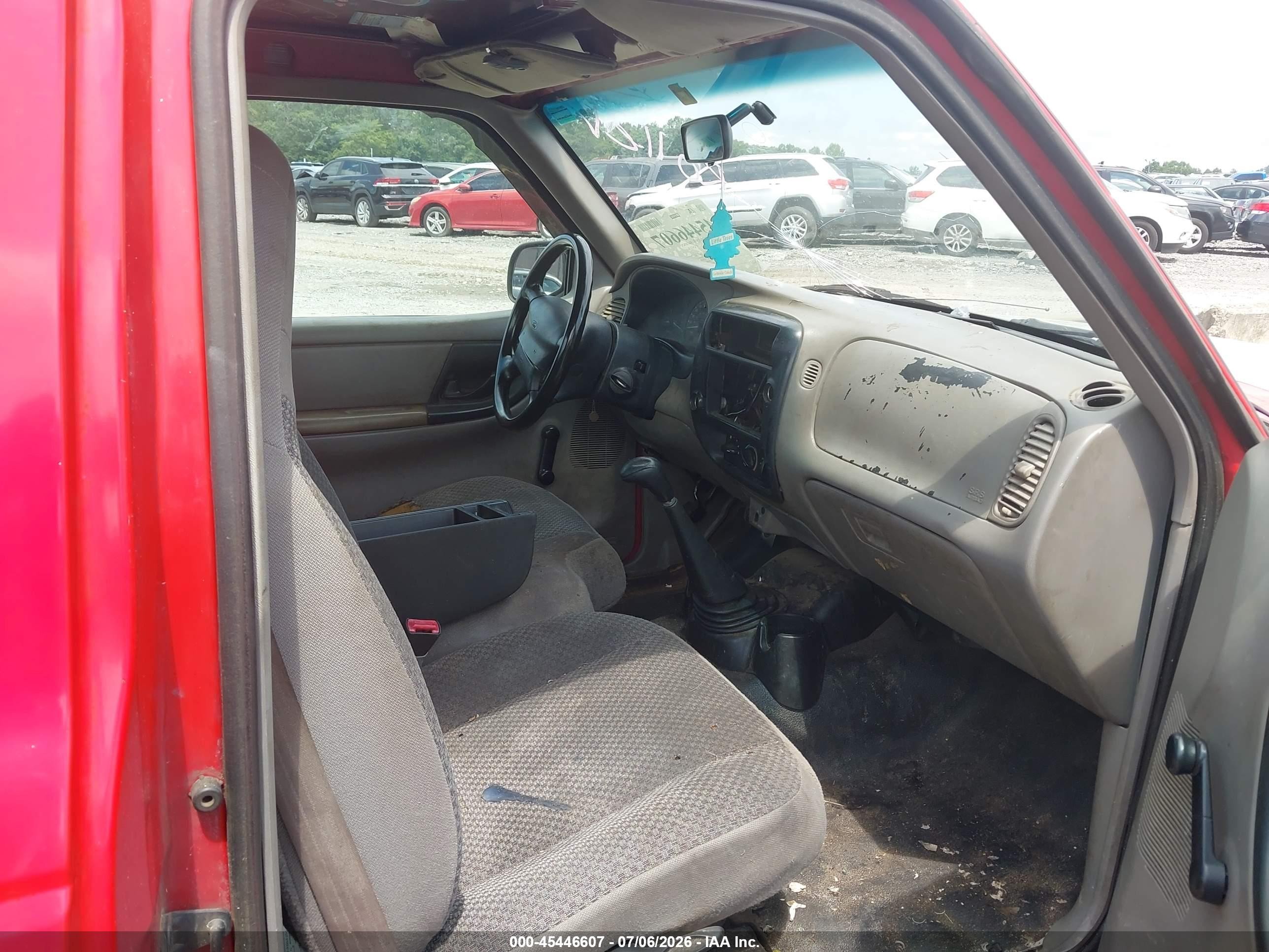 1999 Ford Ranger Xl/xlt Красный vin: 1FTYR10C0XPC04579