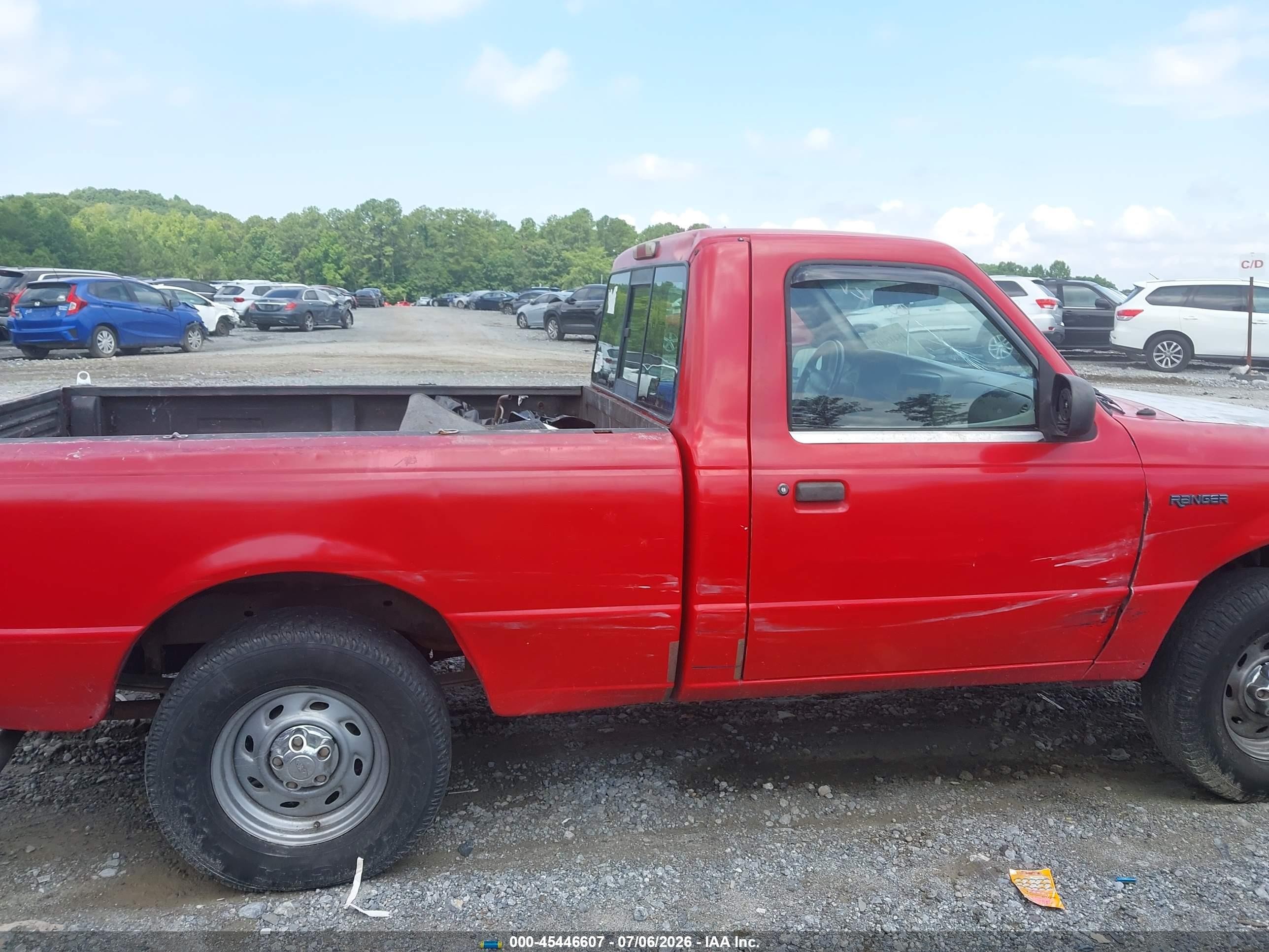 1999 Ford Ranger Xl/xlt Красный vin: 1FTYR10C0XPC04579