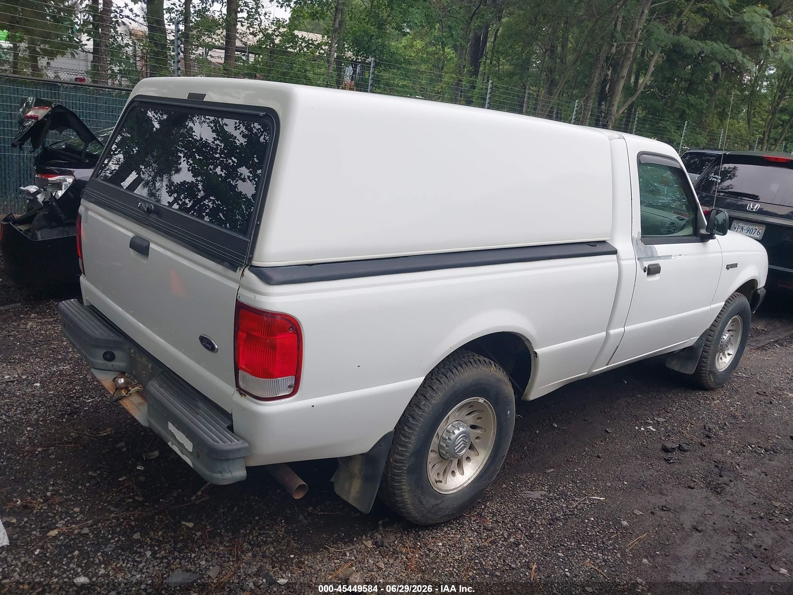 2000 Ford Ranger Xl/xlt White vin: 1FTYR10C1YPC16838