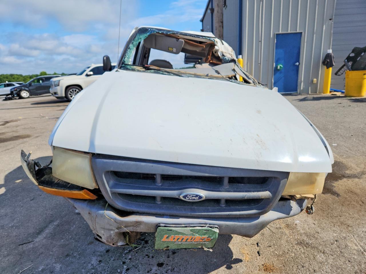 2000 Ford Ranger White vin: 1FTYR10C1YTA26805