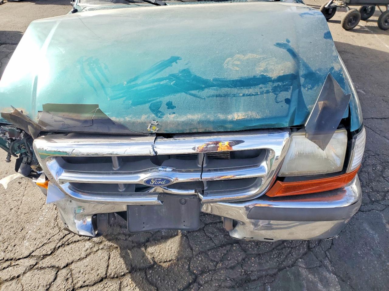1998 Ford Ranger Green vin: 1FTYR10C2WPB51396