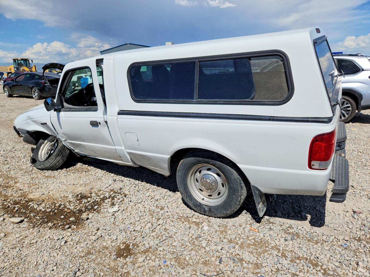 2000 Ford Ranger White vin: 1FTYR10C2YPA01162