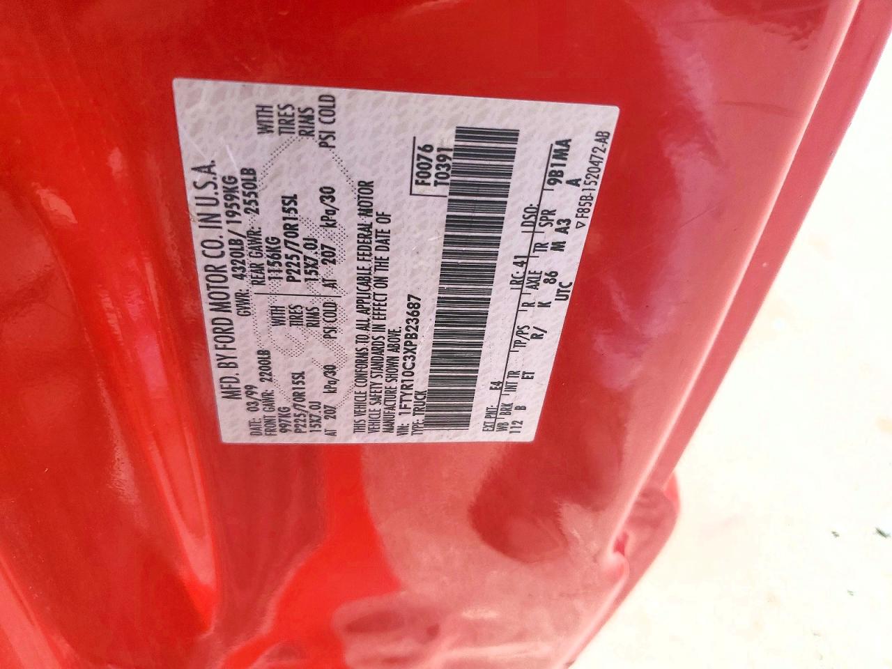 1999 Ford Ranger Red vin: 1FTYR10C3XPB23687