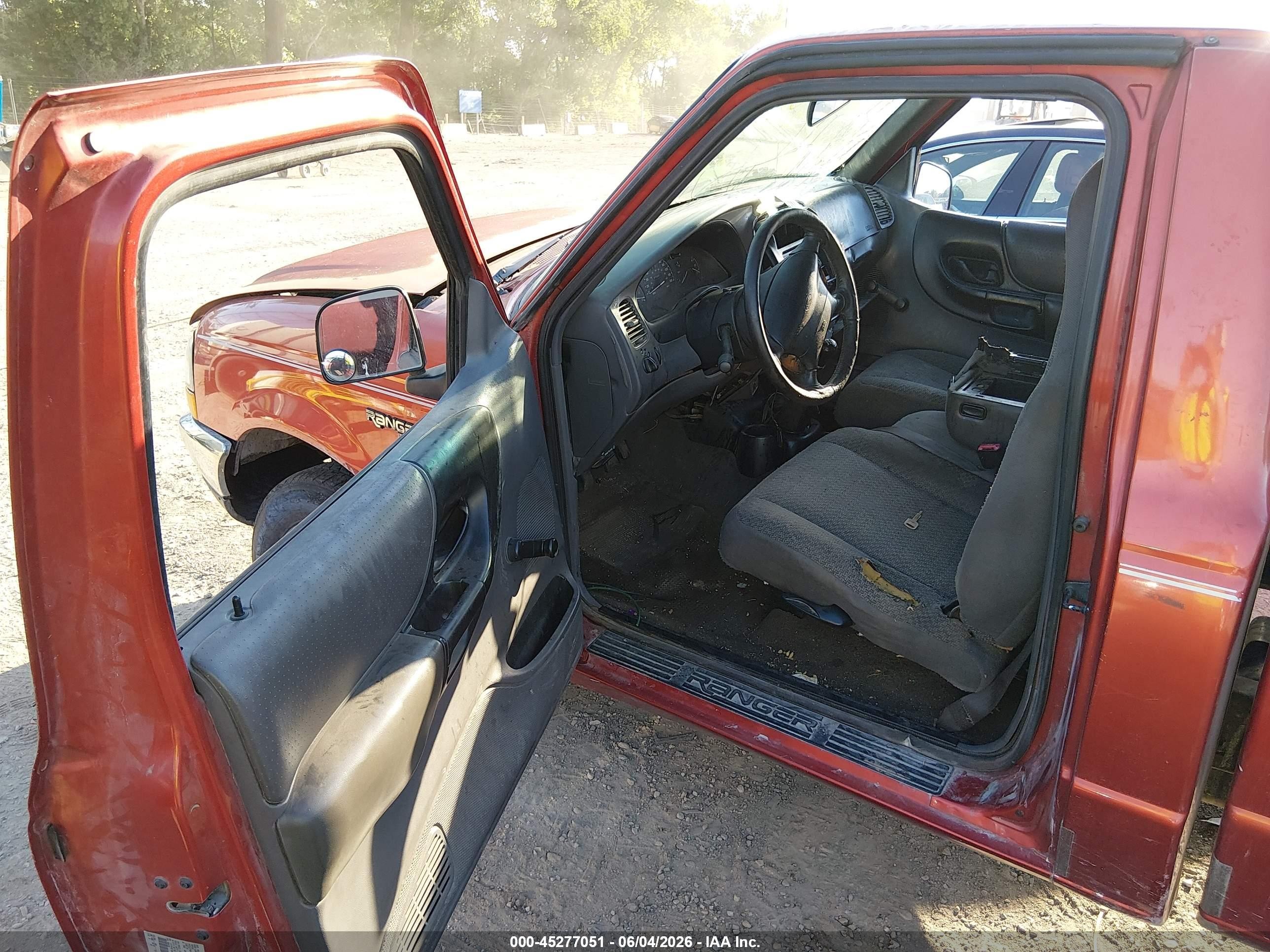 1999 Ford Ranger Xl/xlt Orange vin: 1FTYR10C3XUA00280